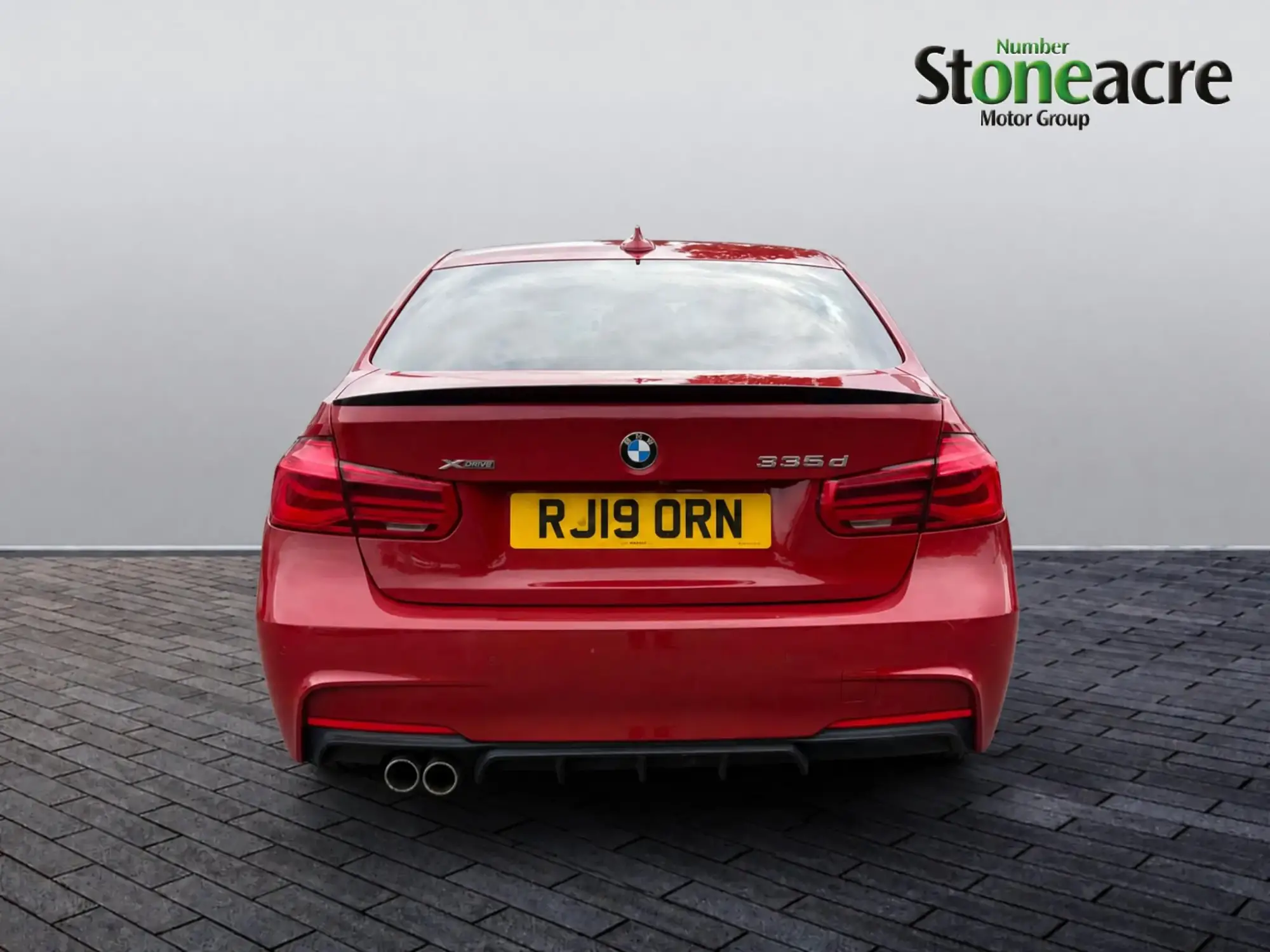 BMW 3 Series Image 4 BMW 3 Series Image 4