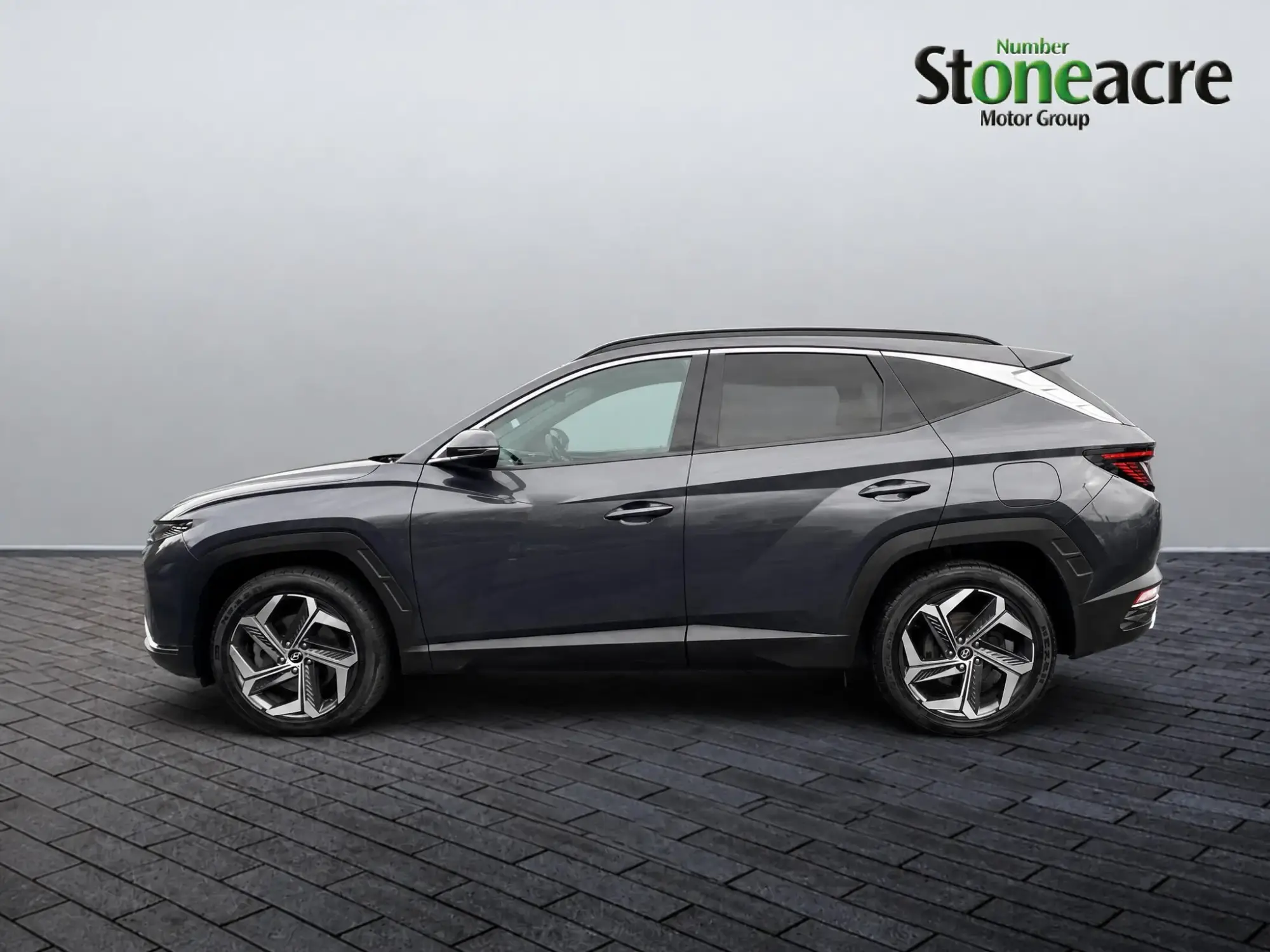 Hyundai TUCSON Hybrid Image 5 Hyundai TUCSON Hybrid Image 5
