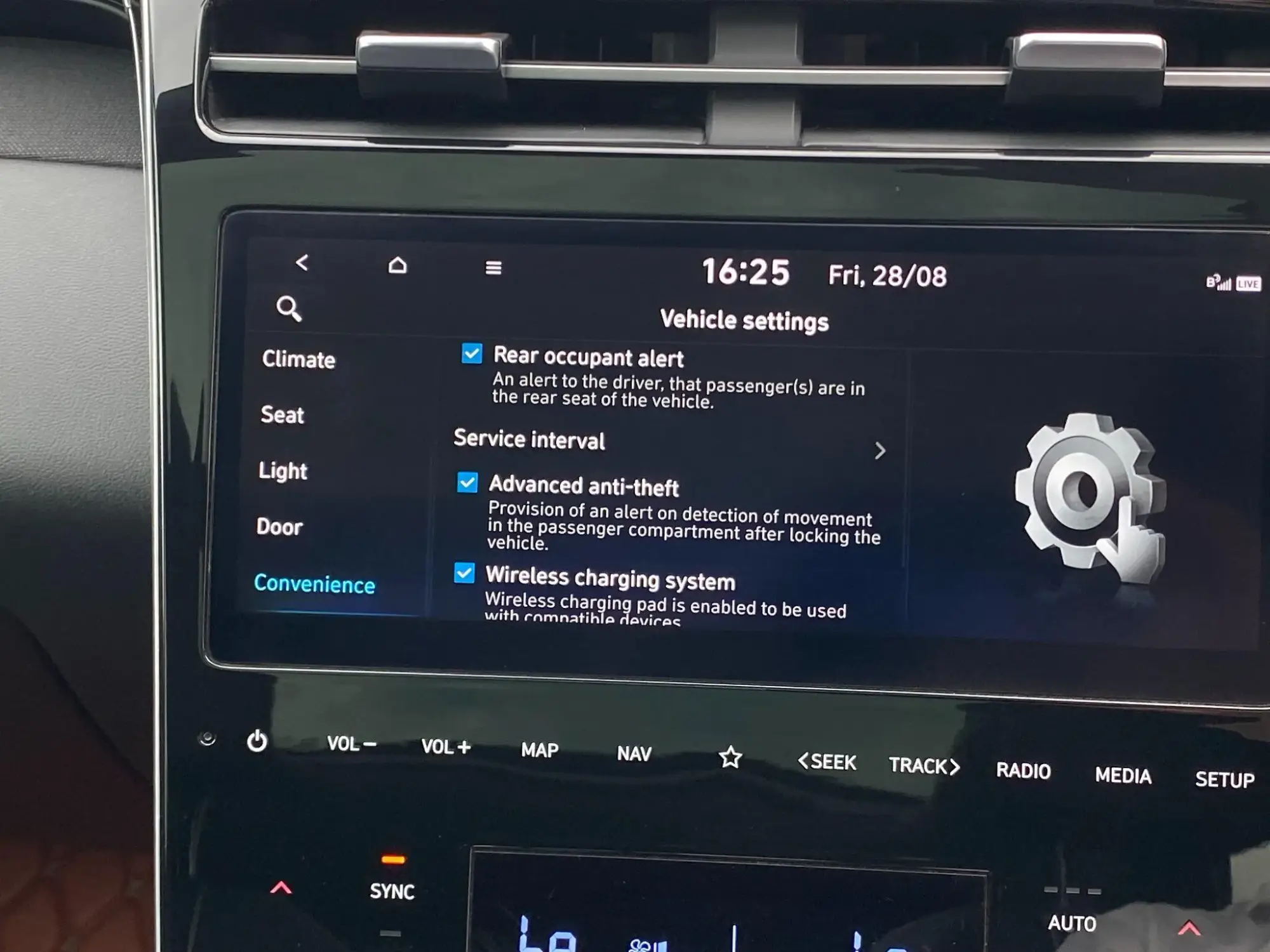 Hyundai TUCSON Hybrid Image 39 Hyundai TUCSON Hybrid Image 39