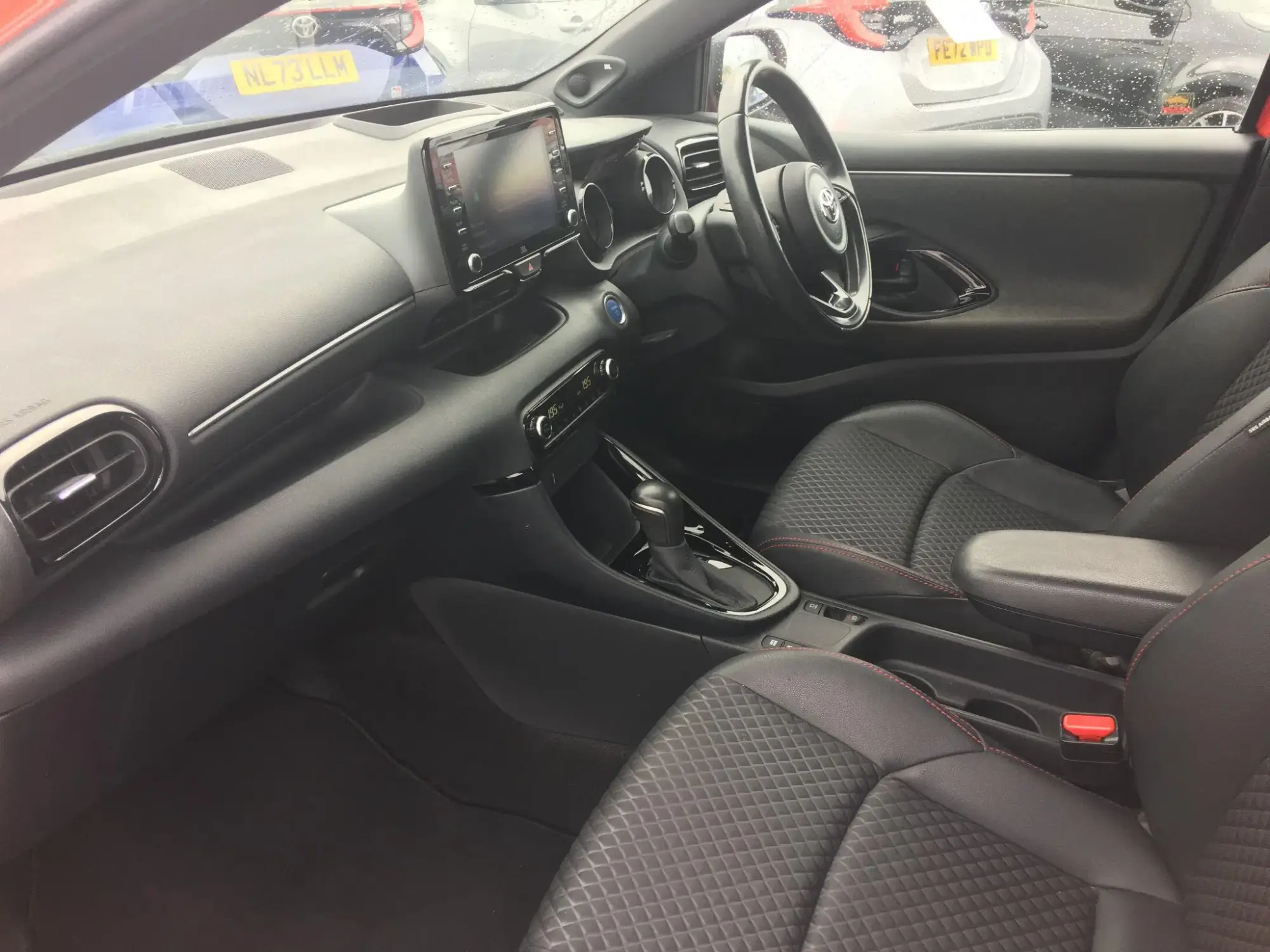 Toyota Yaris Image 13