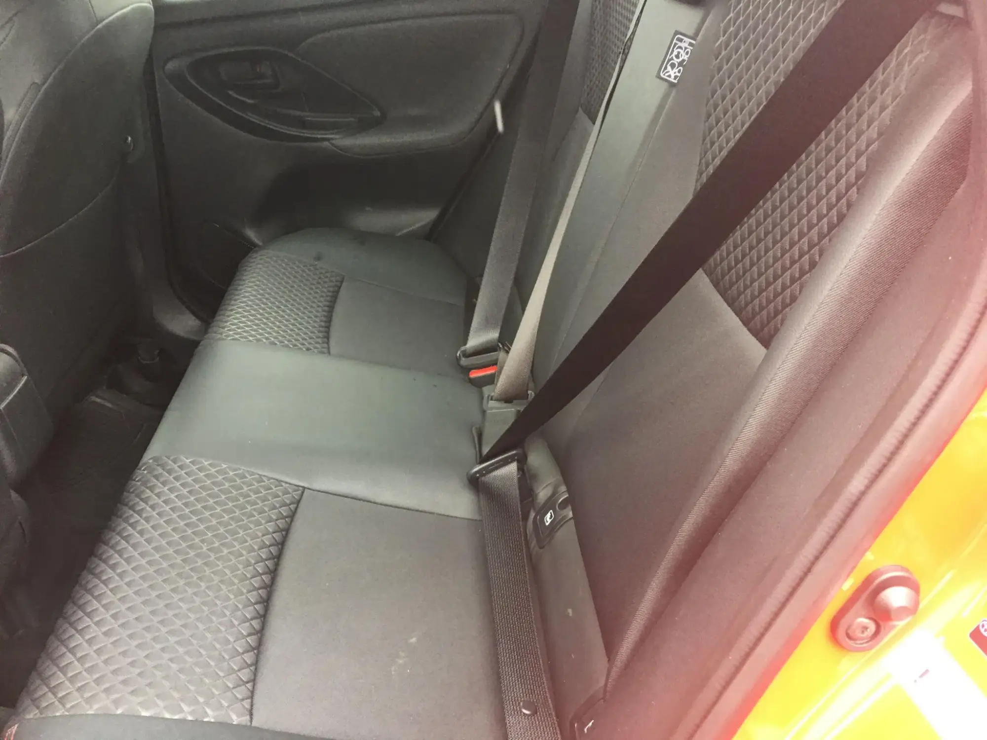Toyota Yaris Image 17