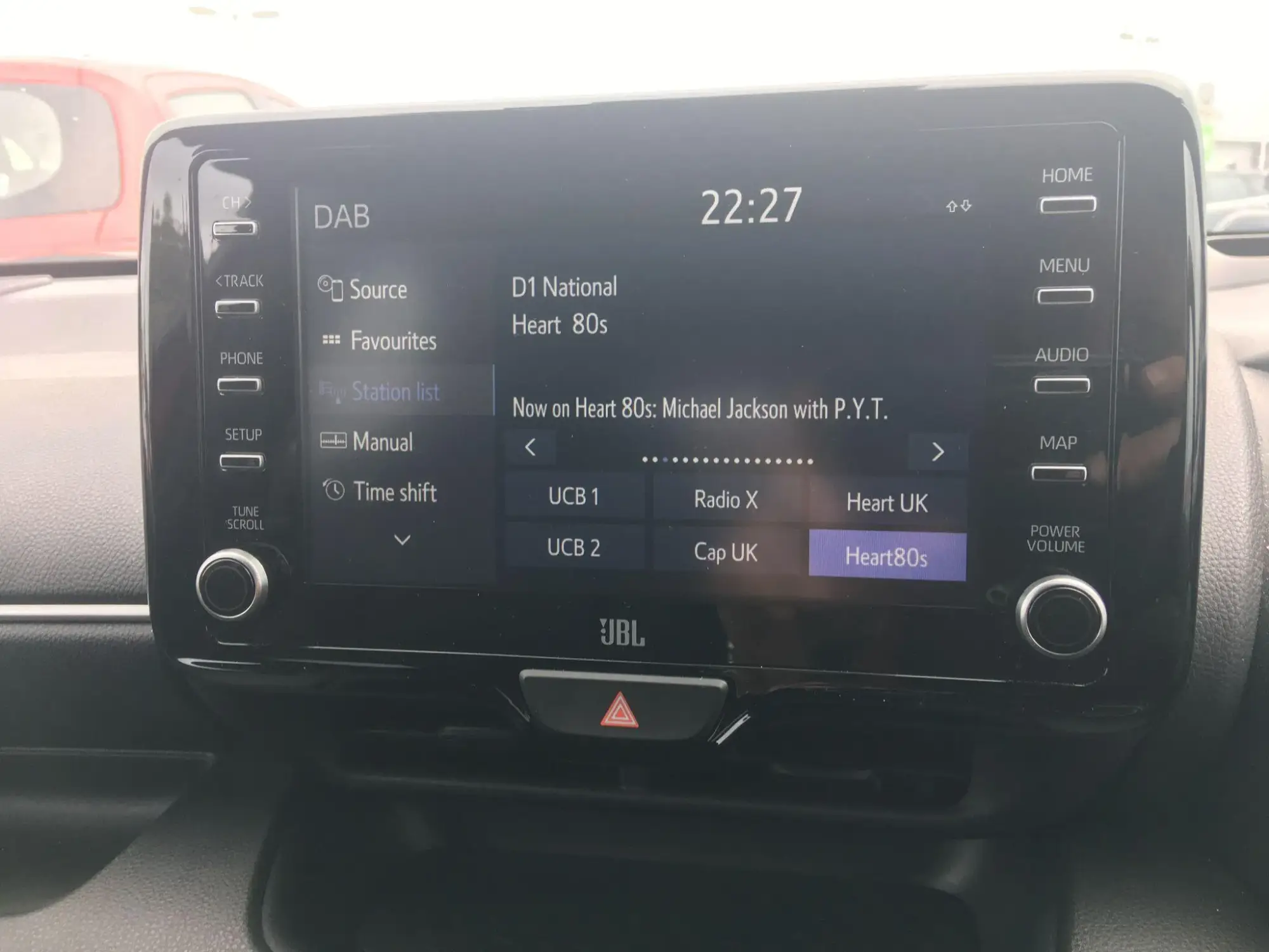 Toyota Yaris Image 25