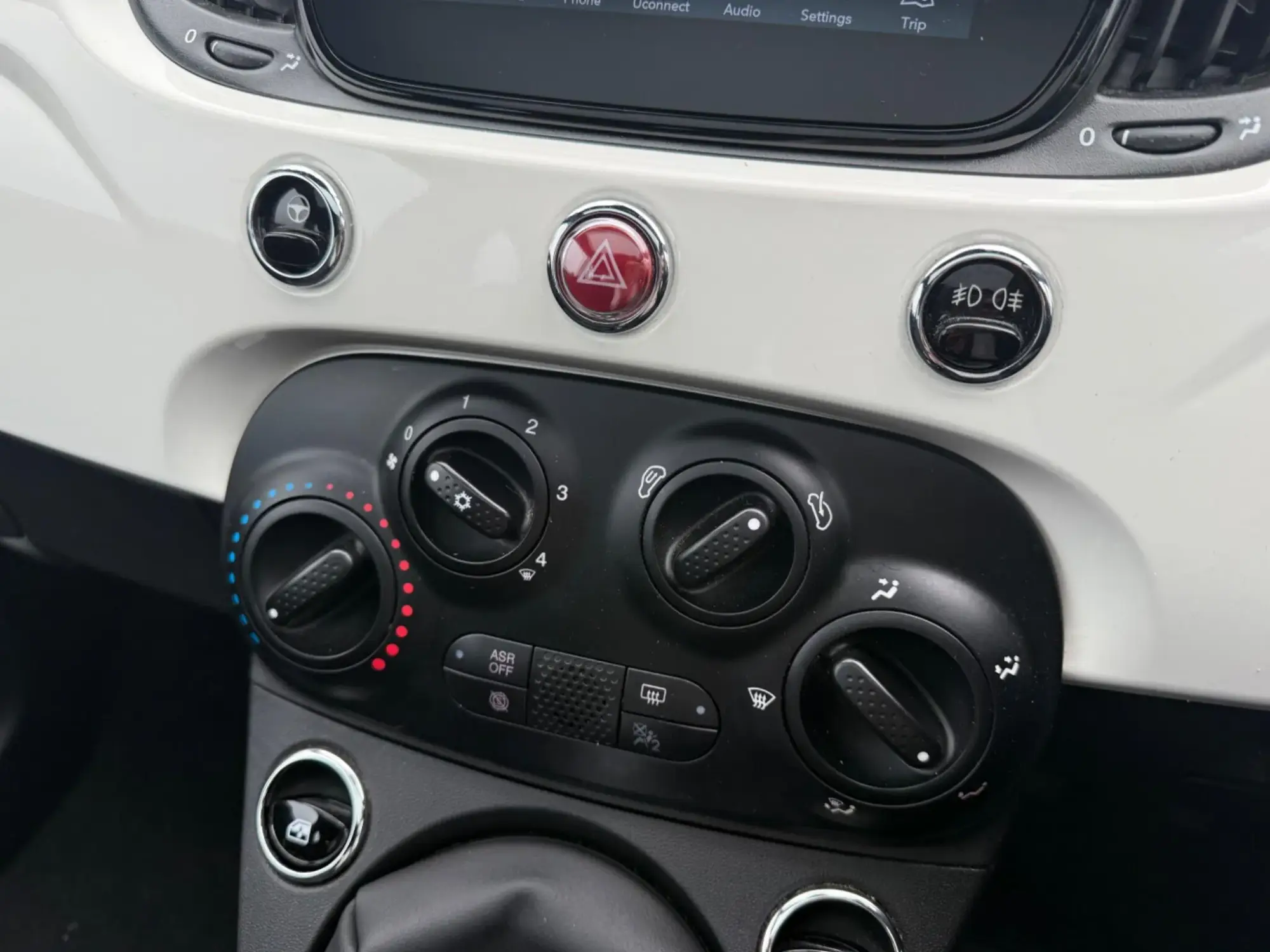 Fiat 500 Hybrid Image 21