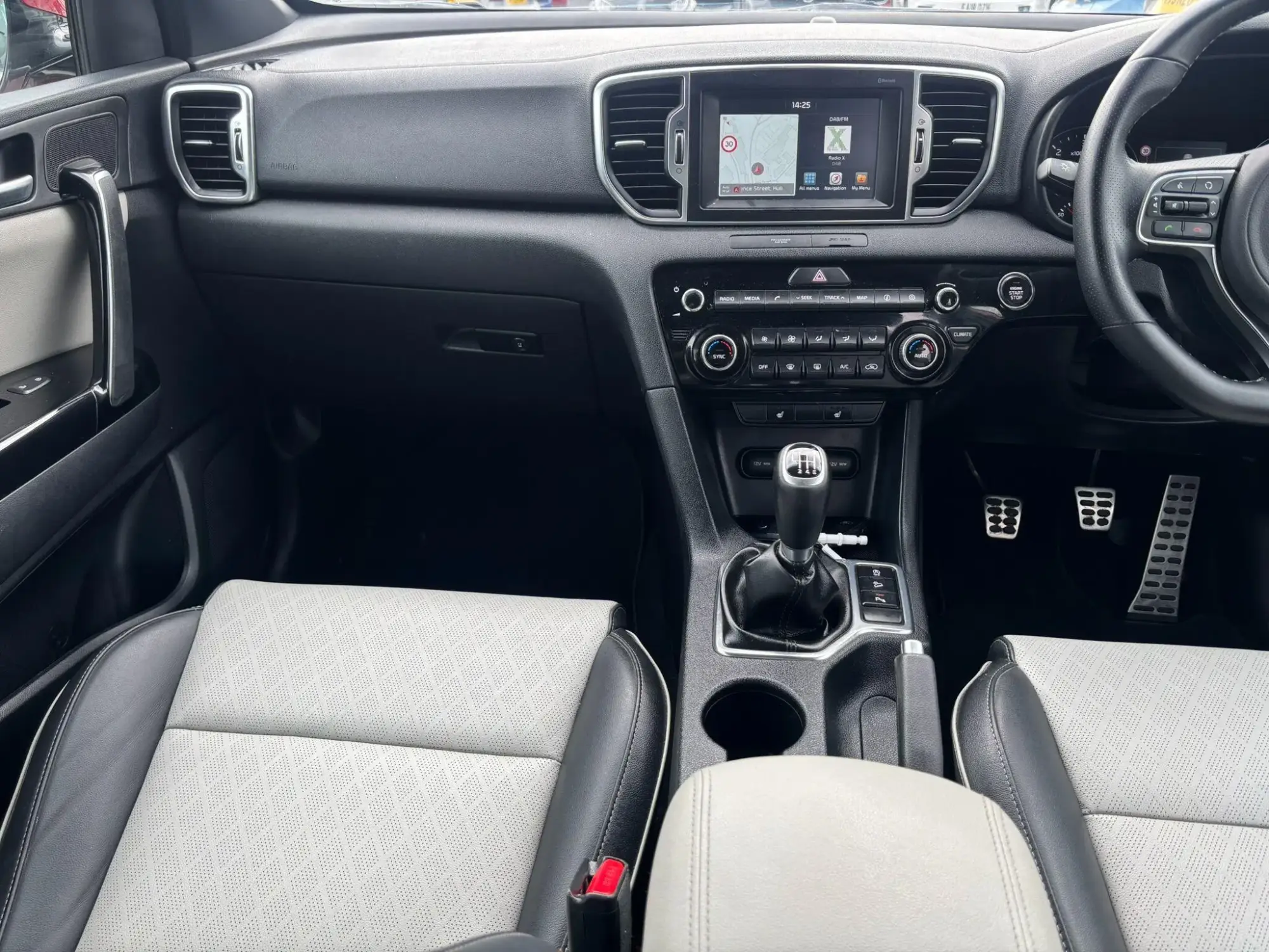 Kia Sportage Image 11