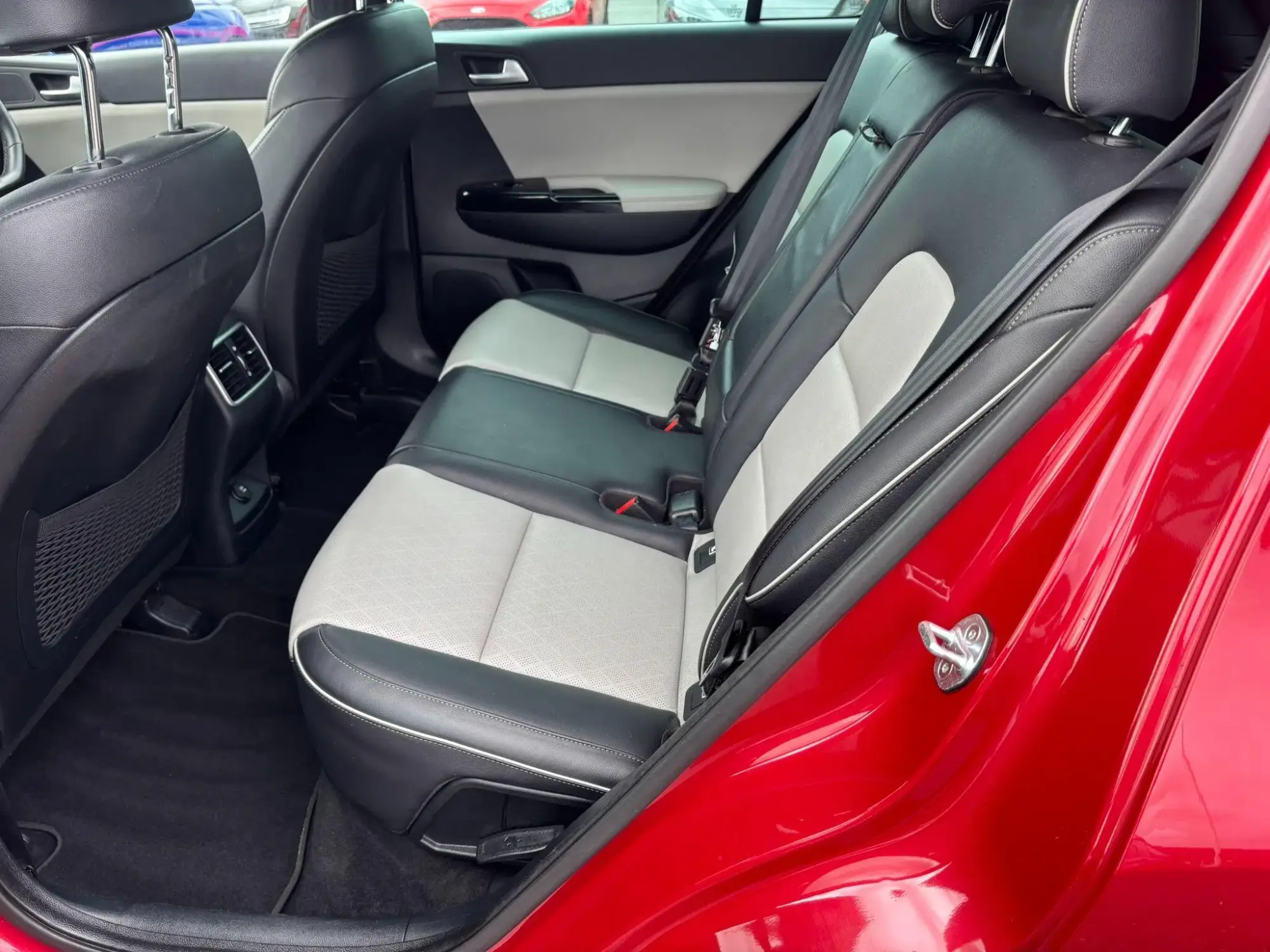 Kia Sportage Image 14