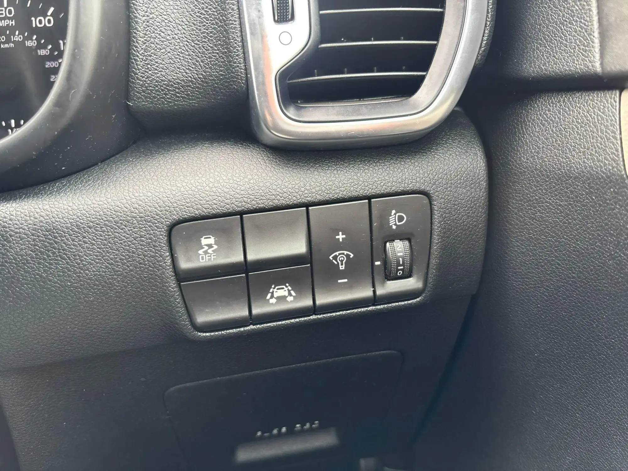 Kia Sportage Image 17