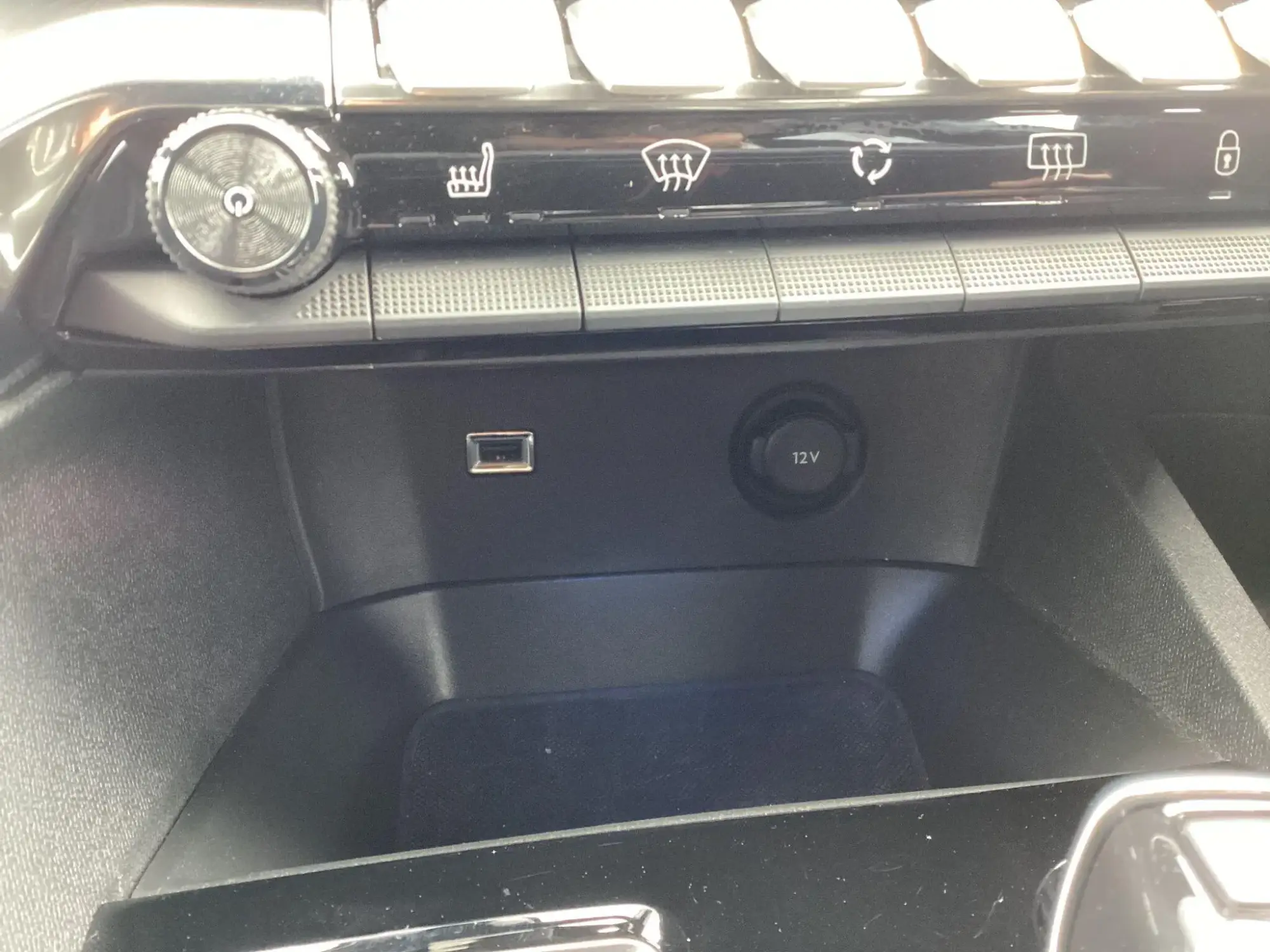 Peugeot 3008 Image 10