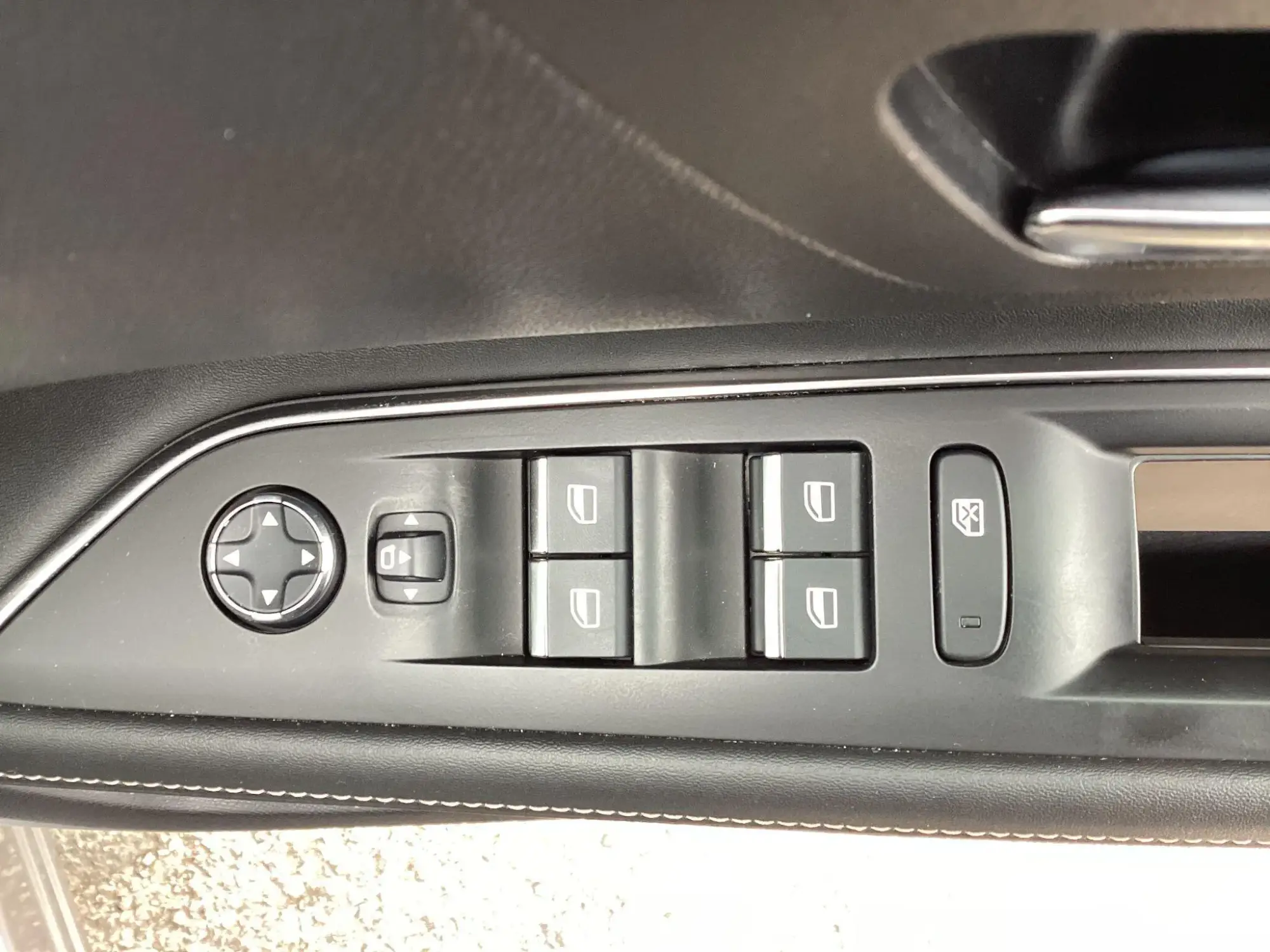 Peugeot 3008 Image 16