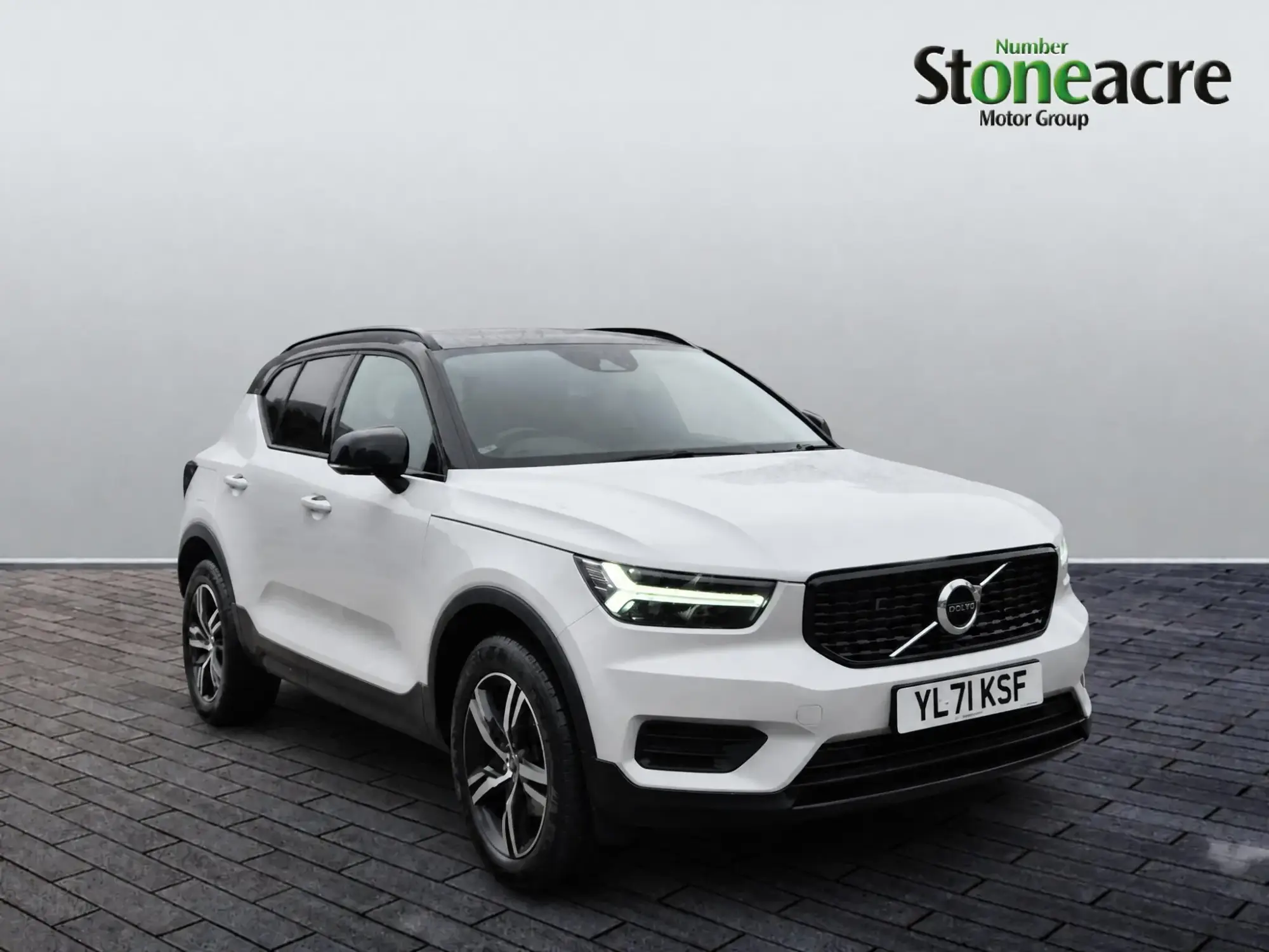Volvo XC40 Image 1 Volvo XC40 Image 1