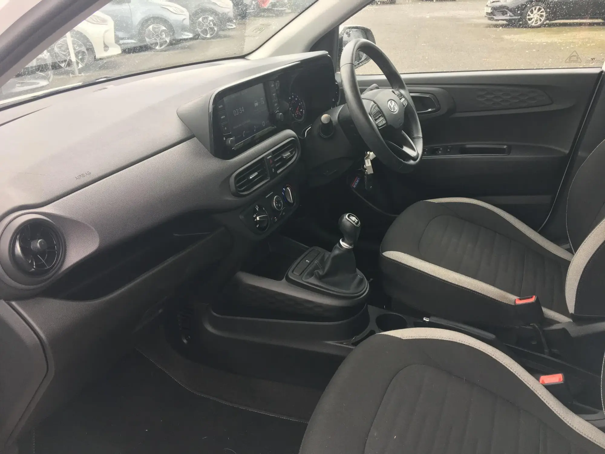 Hyundai i10 Image 14