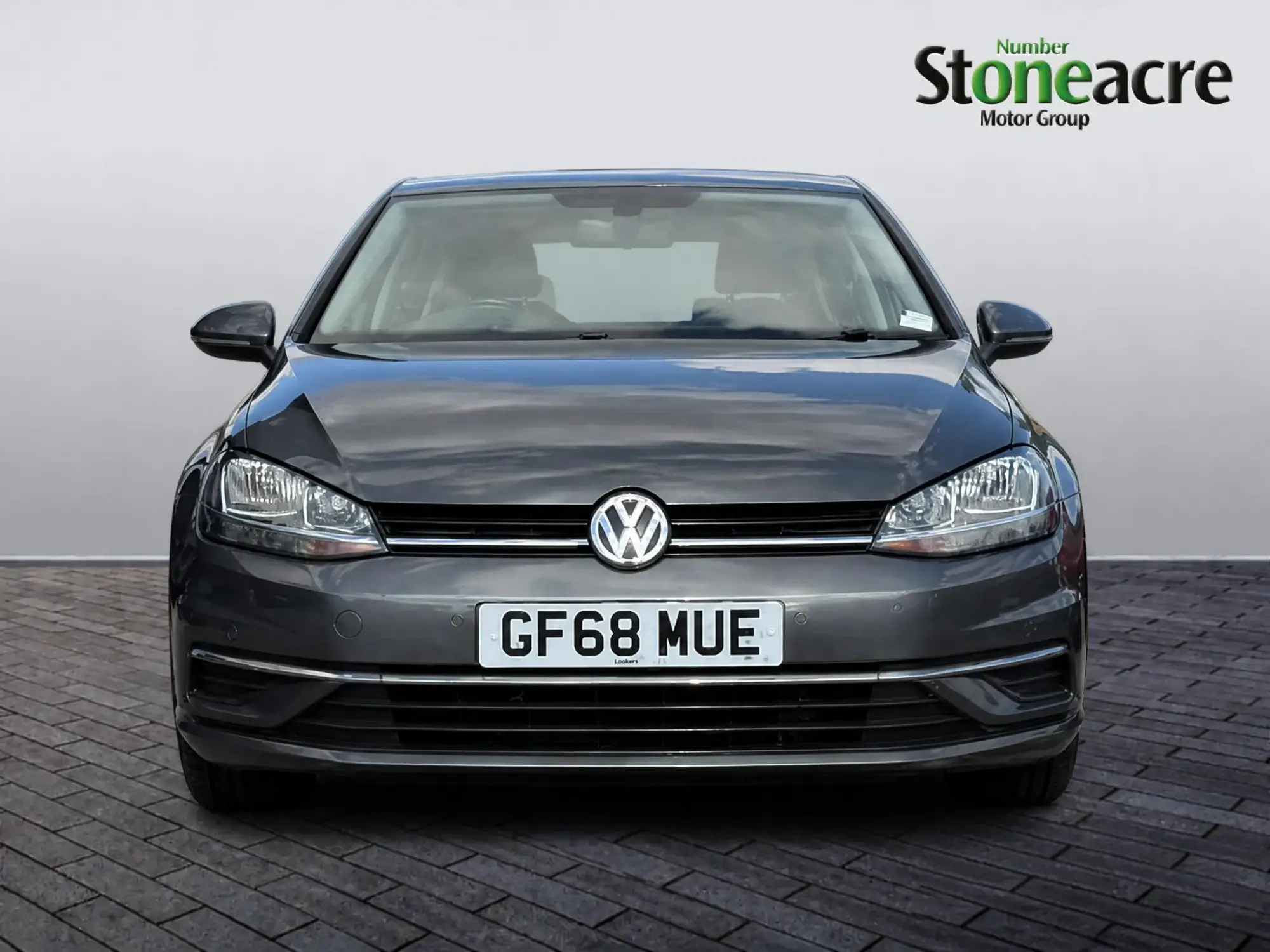 Volkswagen Golf Image 8