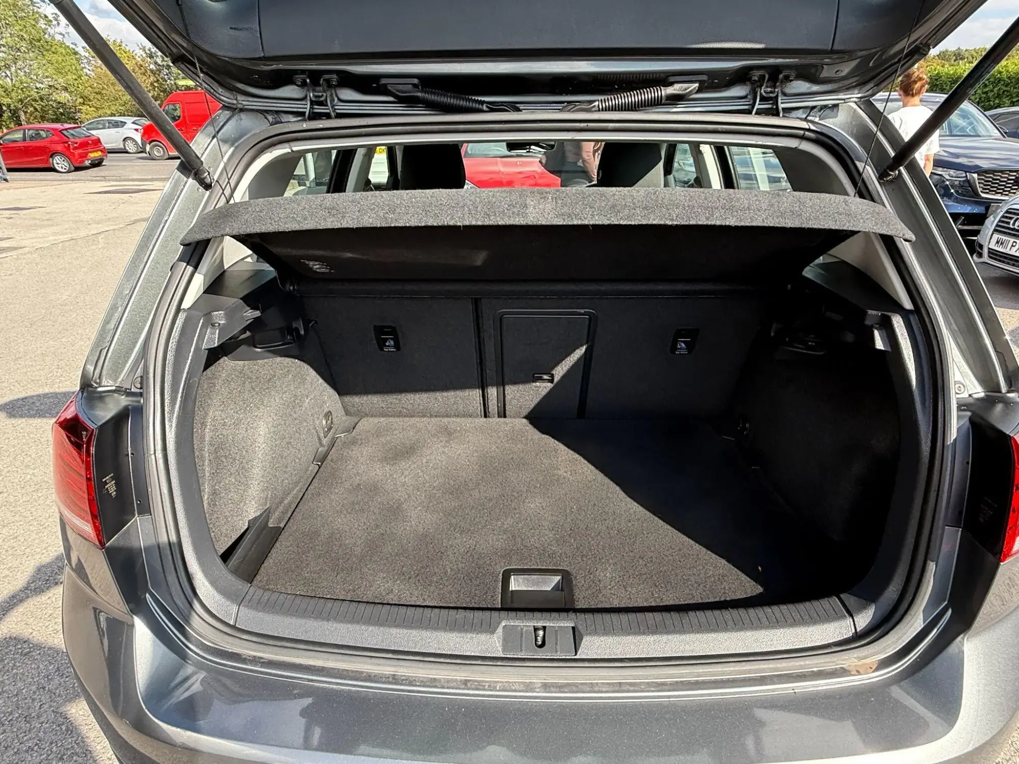 Volkswagen Golf Image 13