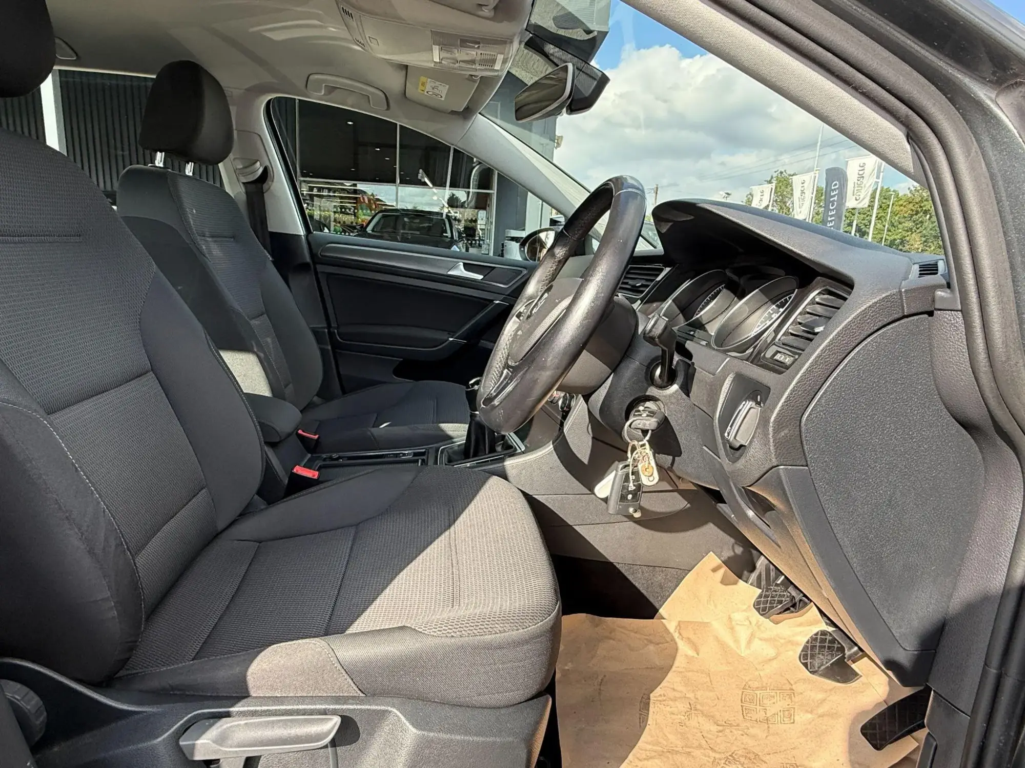 Volkswagen Golf Image 19