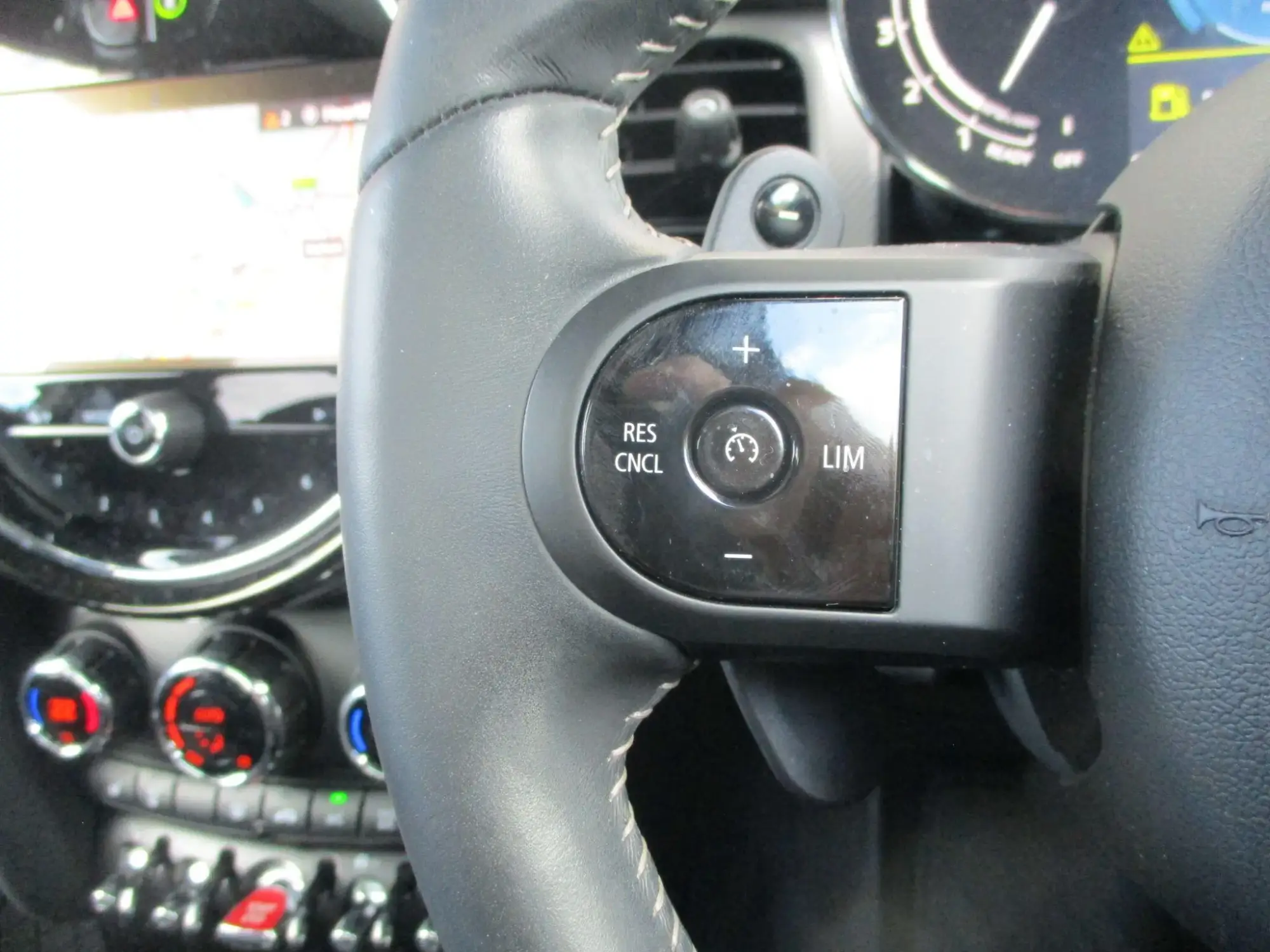 MINI Hatch Image 28 MINI Hatch Image 28