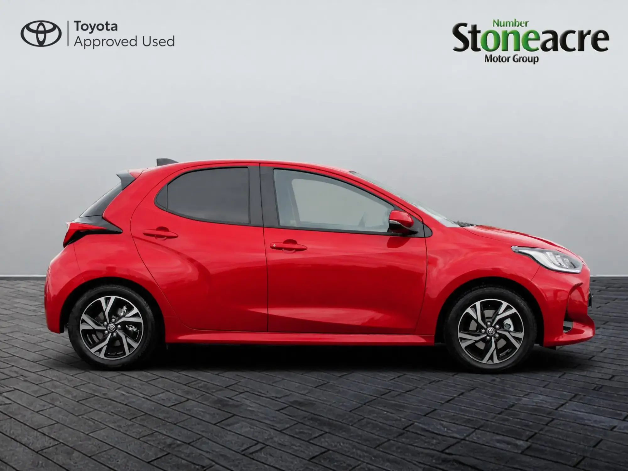 Toyota Yaris 1.5 Hybrid Design 5dr CVT NG26VPR Image 2 Toyota Yaris 1.5 Hybrid Design 5dr CVT NG26VPR Image 2