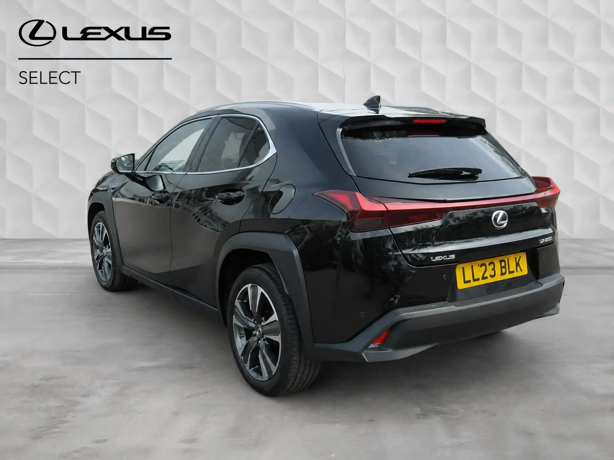 Lexus UX Self-Charging Hybrid Image 4 Lexus UX Self-Charging Hybrid Image 4