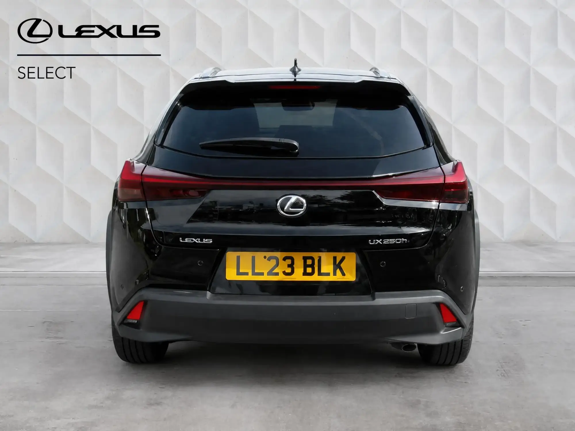 Lexus UX Self-Charging Hybrid Image 6 Lexus UX Self-Charging Hybrid Image 6