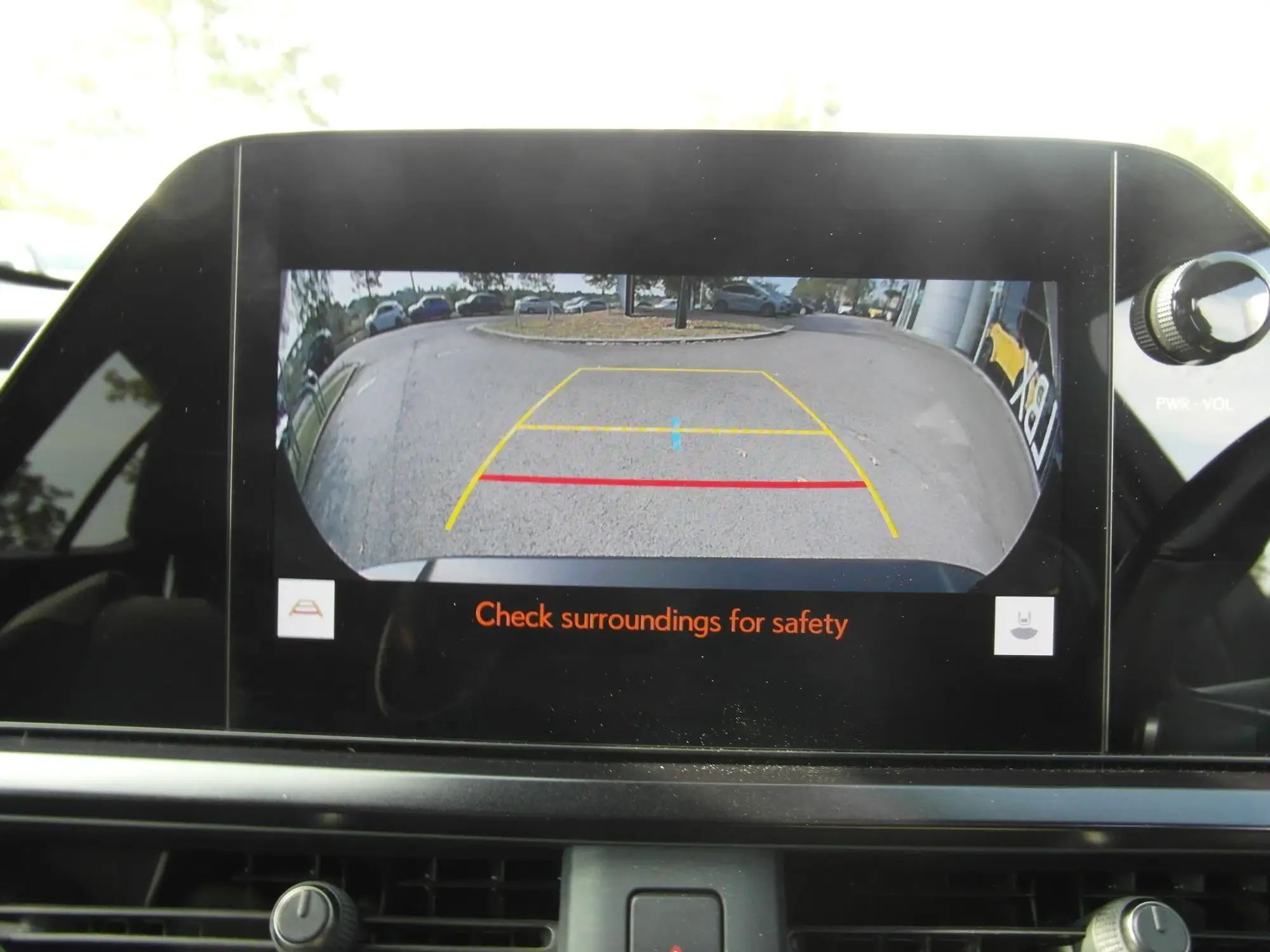Lexus UX Self-Charging Hybrid Image 15 Lexus UX Self-Charging Hybrid Image 15