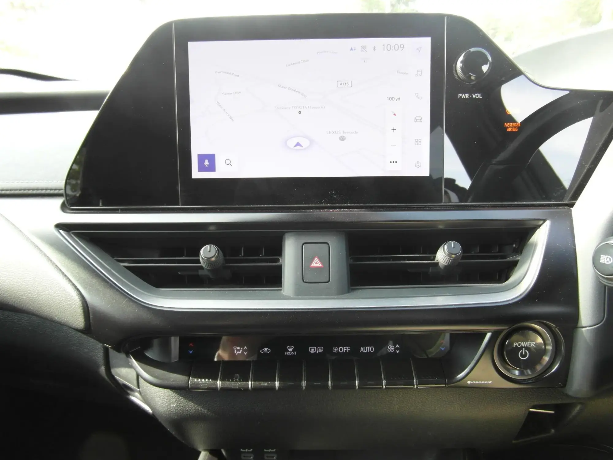 Lexus UX Self-Charging Hybrid Image 16 Lexus UX Self-Charging Hybrid Image 16