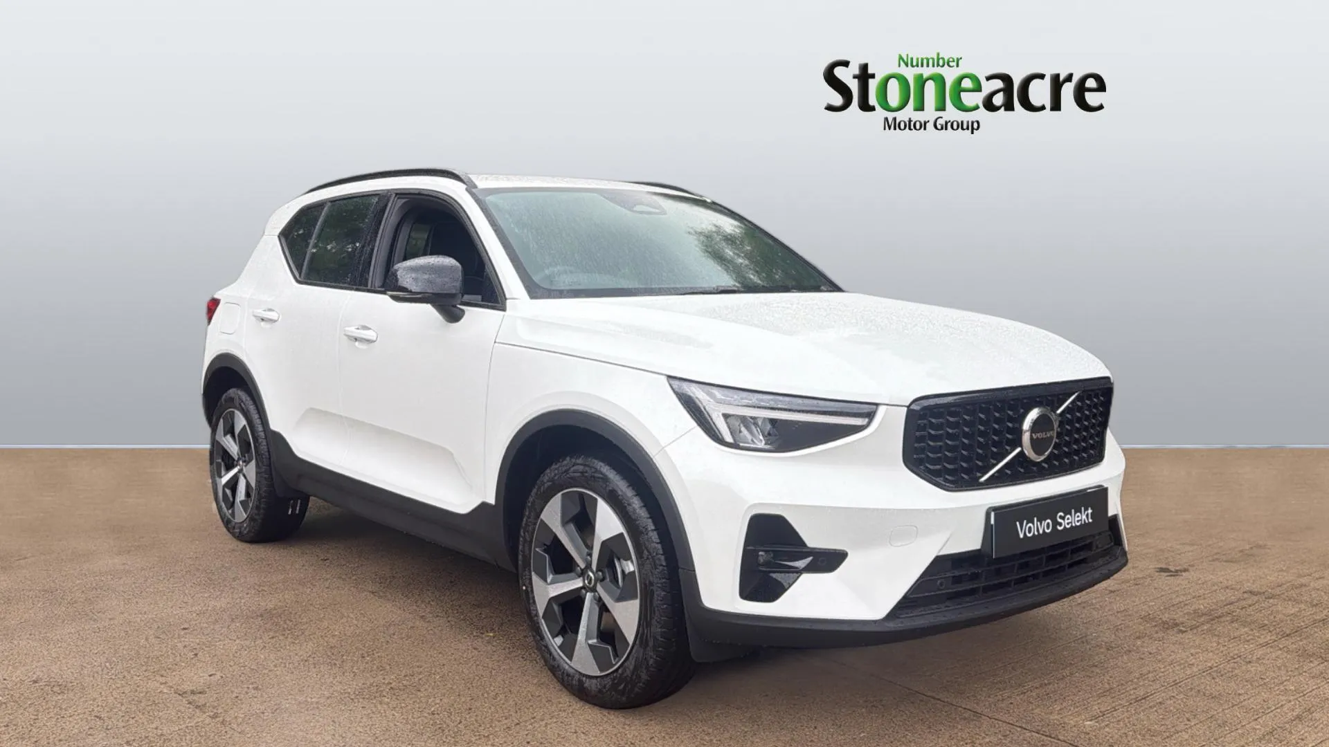 2026 Volvo XC40