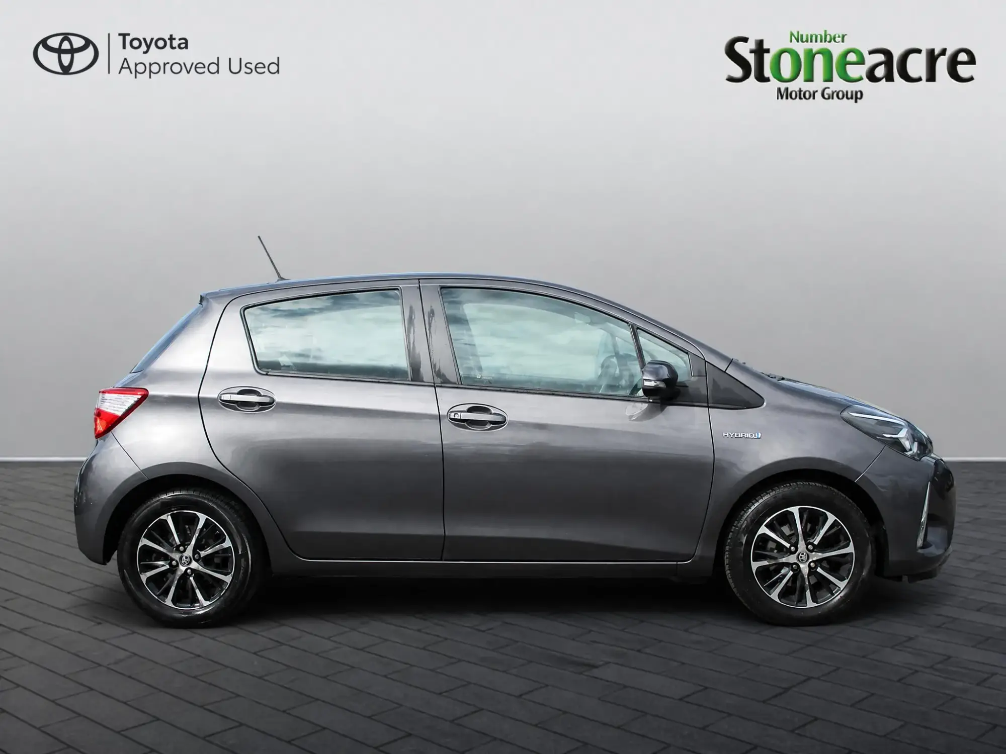 Toyota Yaris Image 2