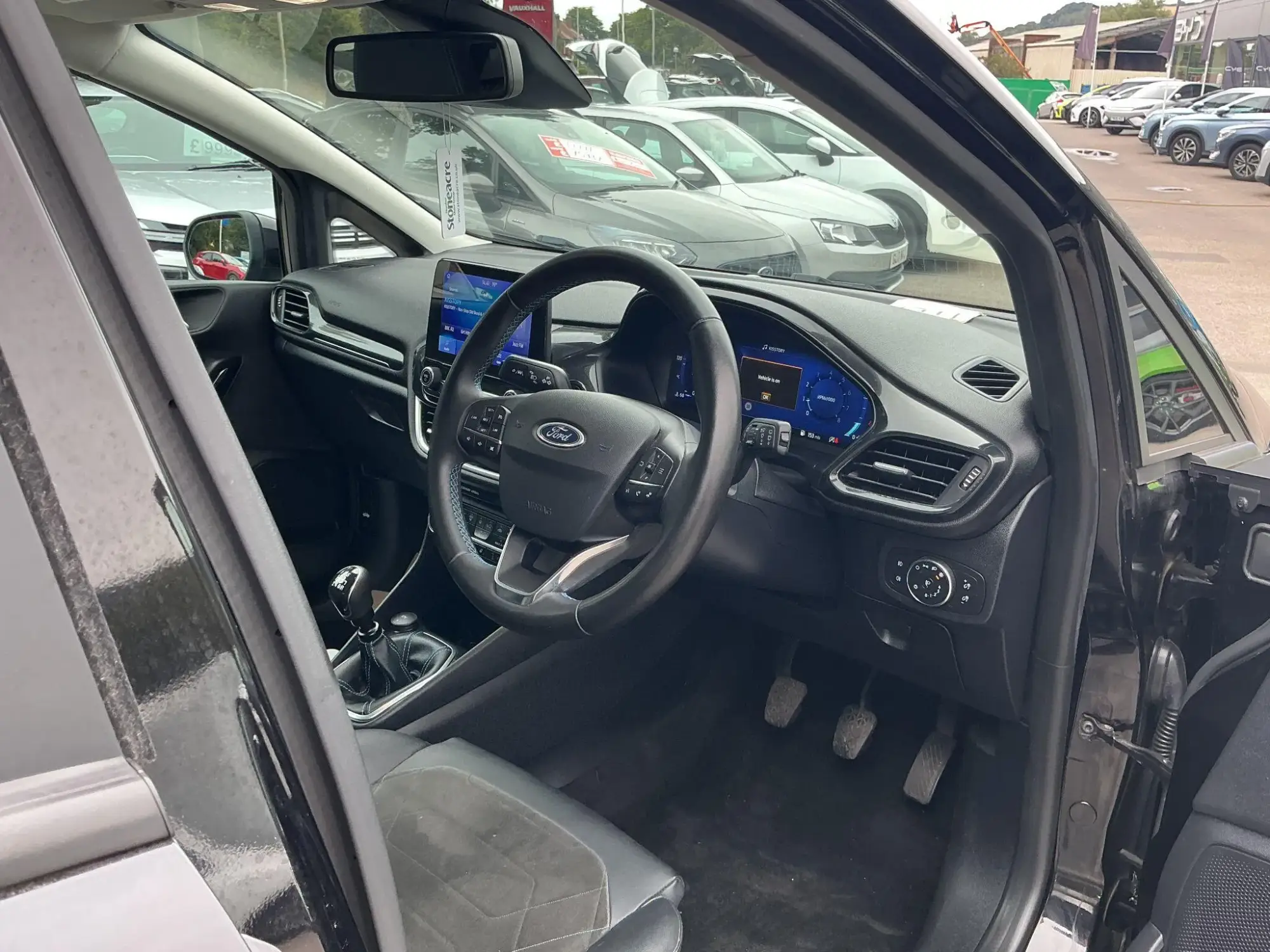 Ford Fiesta Image 11