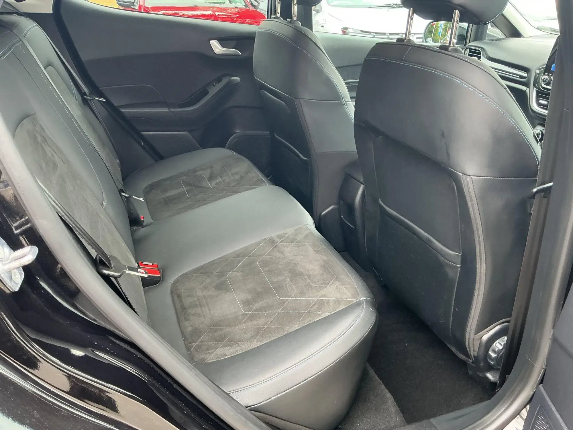 Ford Fiesta Image 13
