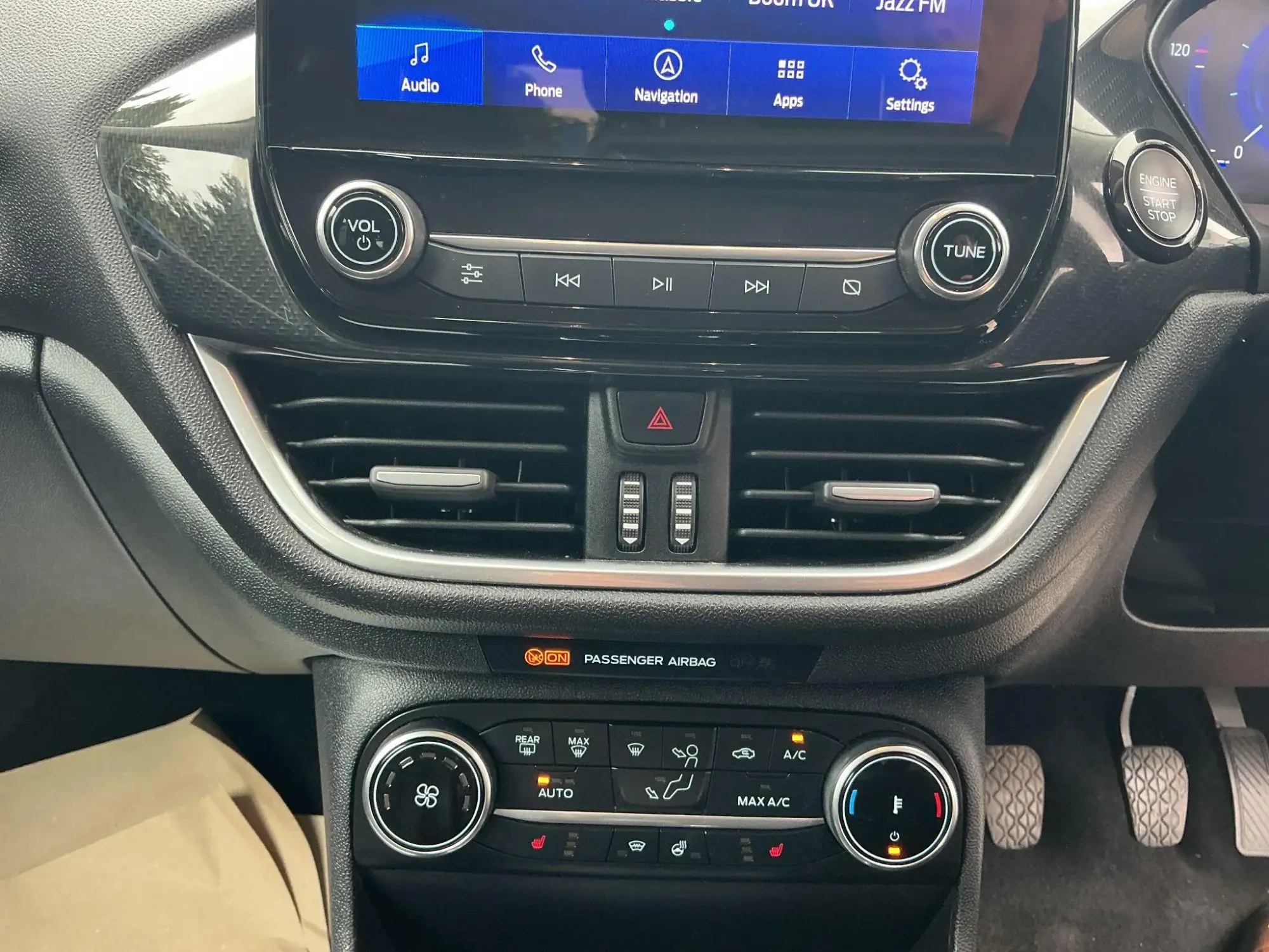 Ford Fiesta Image 15