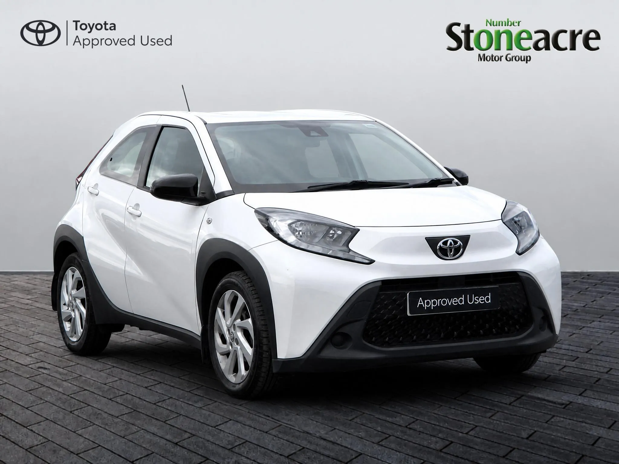 Toyota Aygo X undefined 1.0 VVT-i Pure 5dr