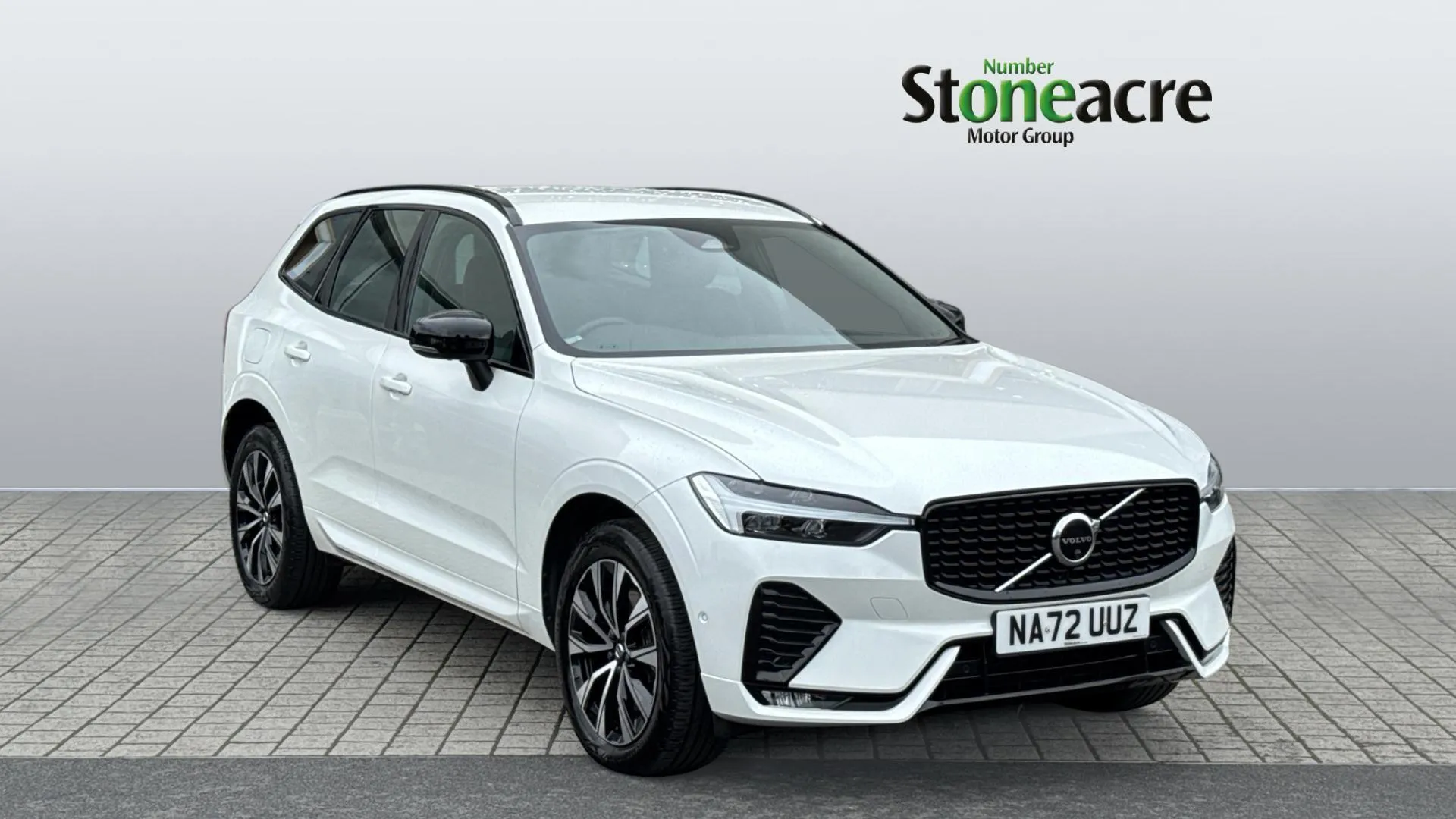 Volvo XC60 undefined Plus (Dark) B4 AWD mild hybrid (Diesel)