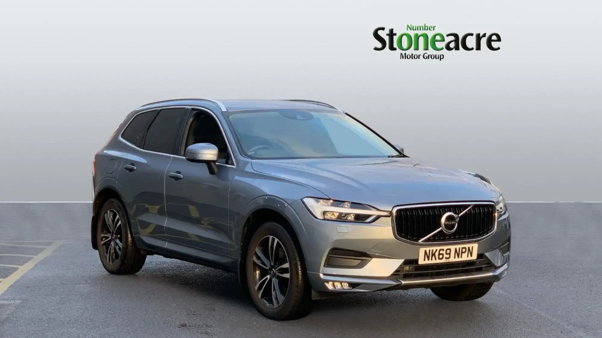 Volvo XC60 2.0 D4 Momentum Pro Auto Euro 6 (s/s) 5dr NK69NPN Image 1 Volvo XC60 2.0 D4 Momentum Pro Auto Euro 6 (s/s) 5dr NK69NPN Image 1