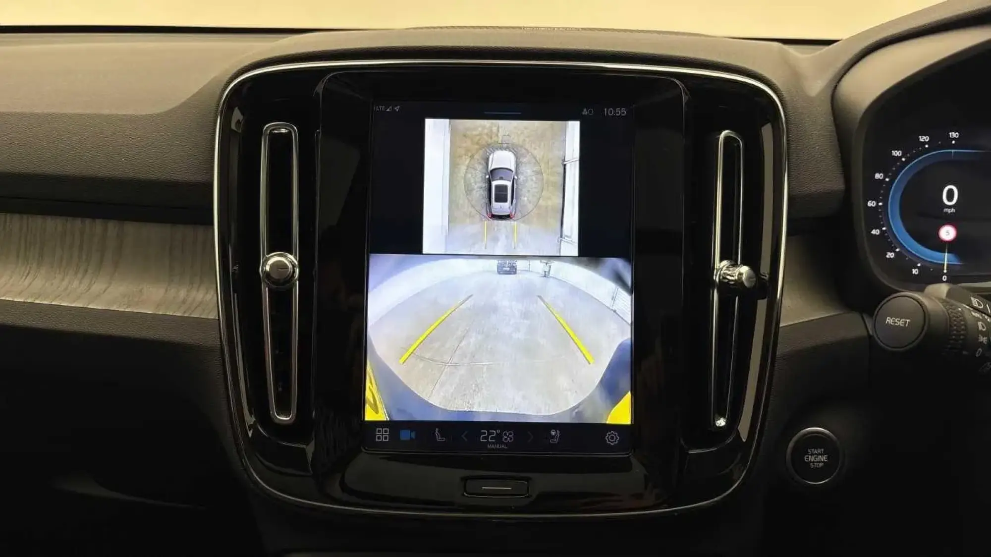 Volvo XC40 Image 42