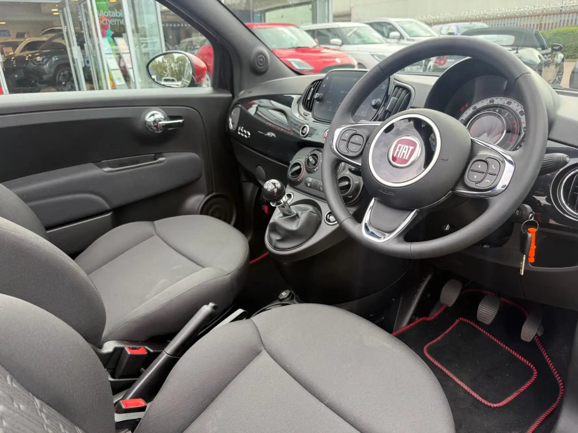 Fiat 500c Hybrid Image 12