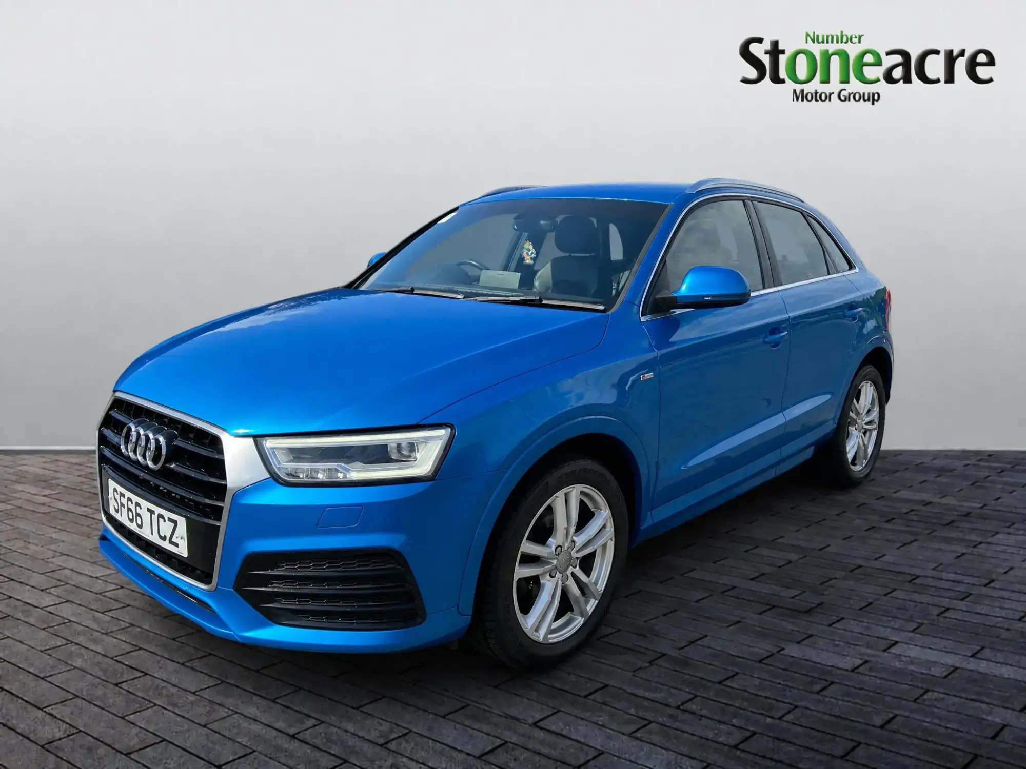 Audi Q3 2.0 TDI S line quattro Euro 6 (s/s) 5dr (Nav) SF66TCZ Image 3 Audi Q3 2.0 TDI S line quattro Euro 6 (s/s) 5dr (Nav) SF66TCZ Image 3