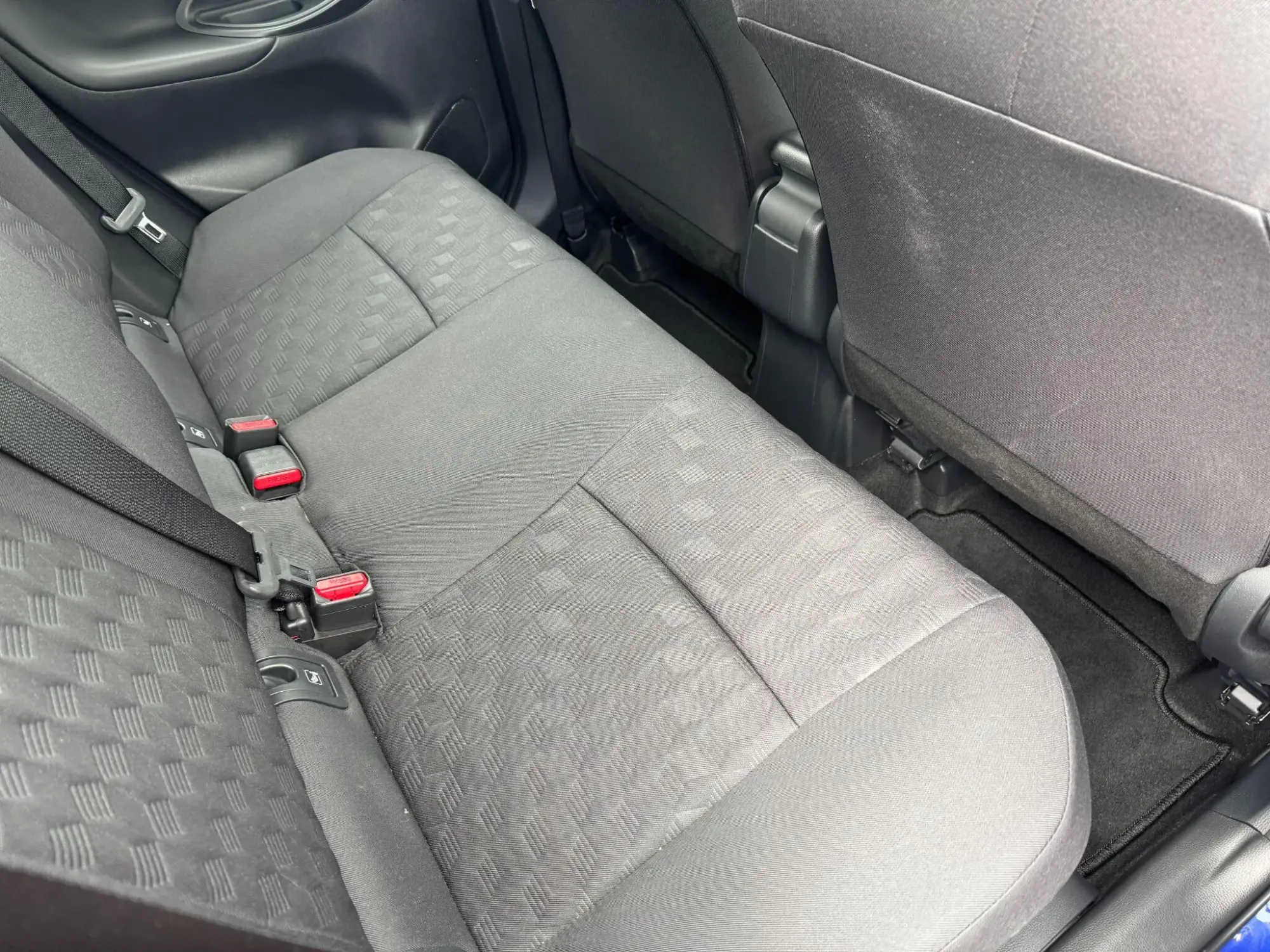 Toyota Yaris Image 12