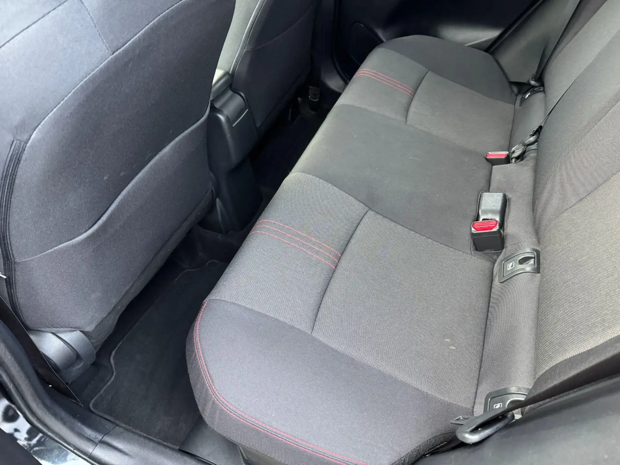 Toyota Yaris Image 13
