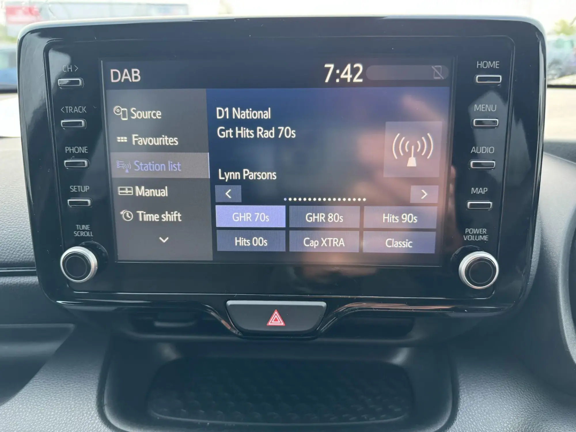 Toyota Yaris Image 18