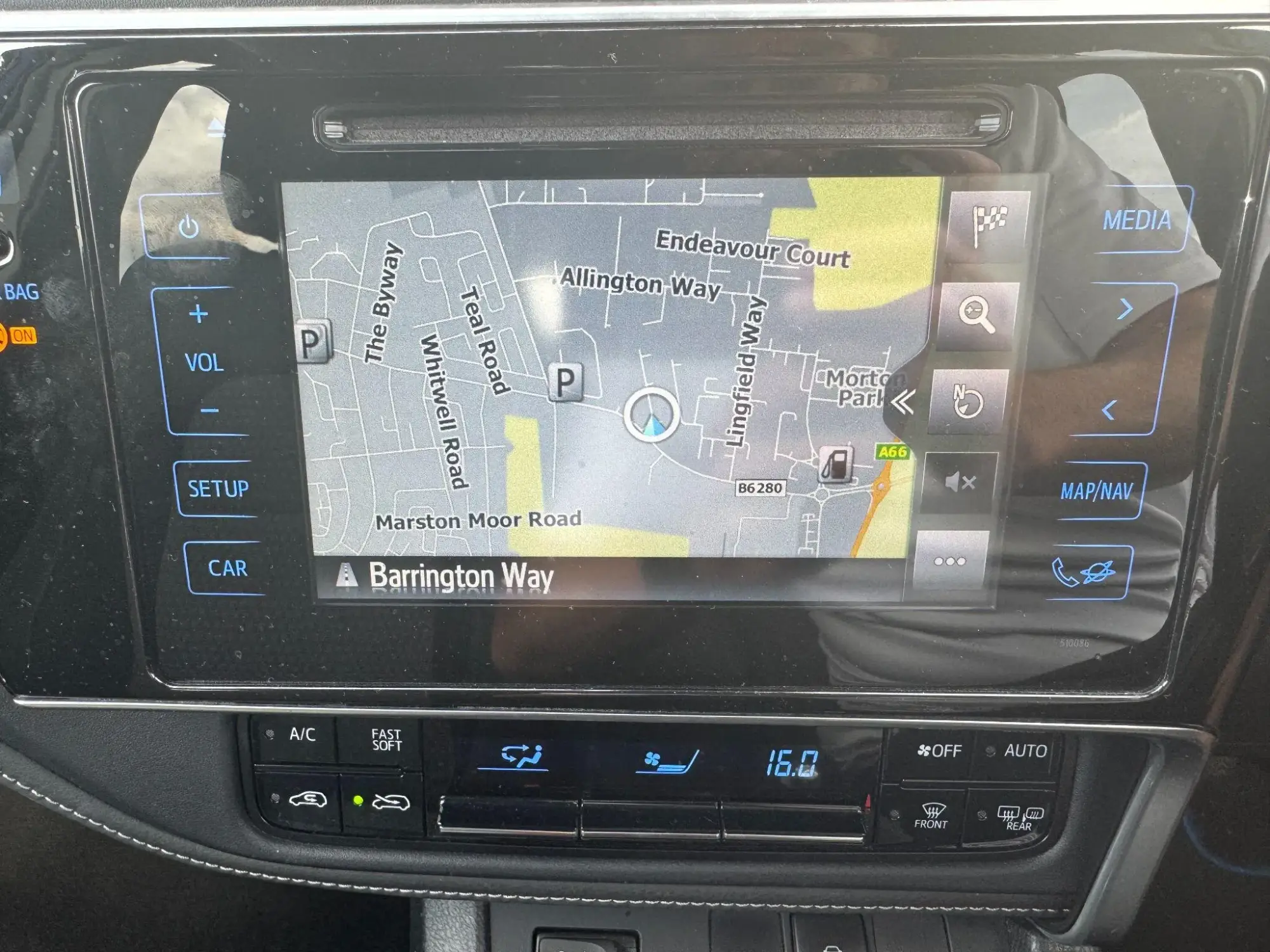 Toyota Auris Image 19