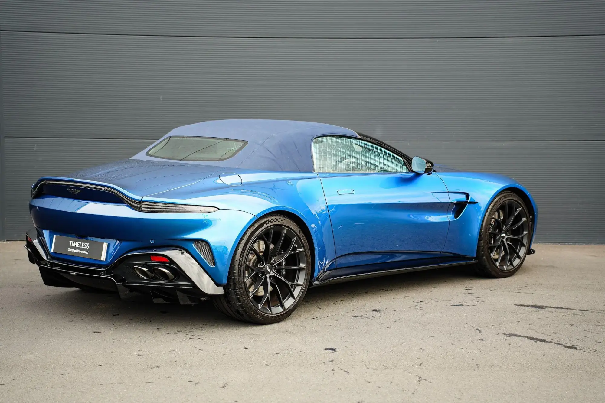 Aston Martin Vantage Roadster Image 9 Aston Martin Vantage Roadster Image 9