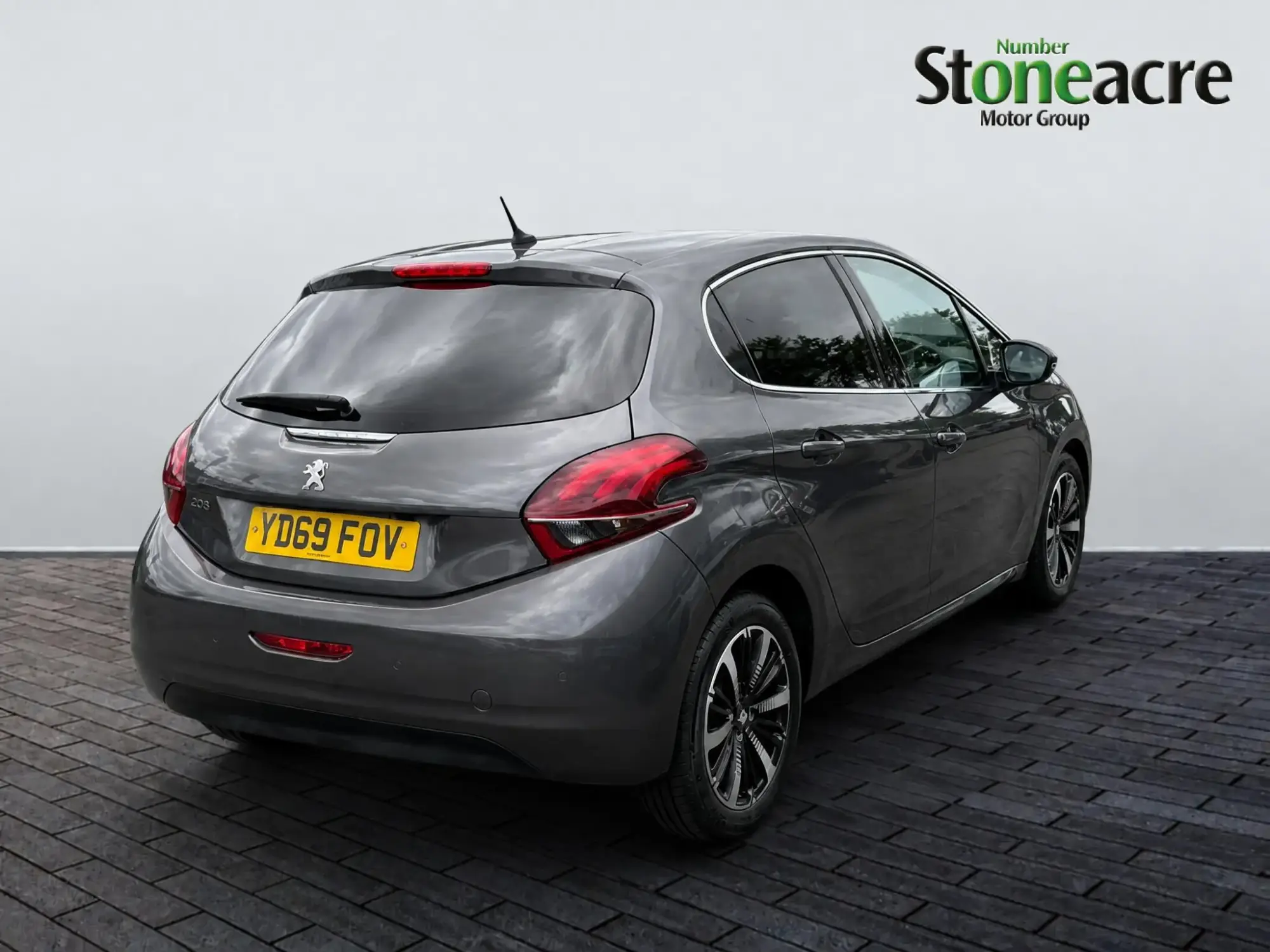 Peugeot 208 Image 8 Peugeot 208 Image 8