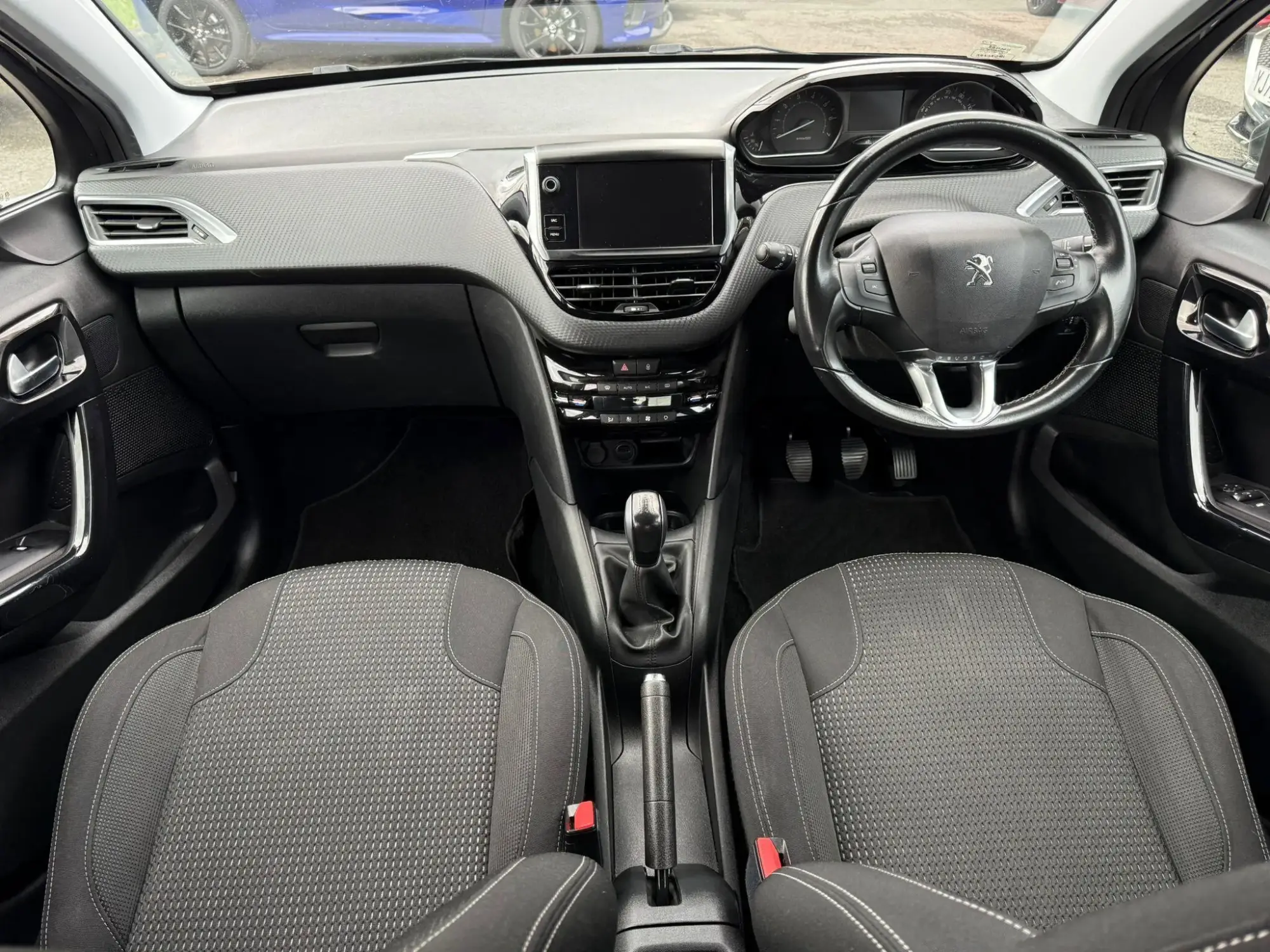 Peugeot 208 Image 9 Peugeot 208 Image 9