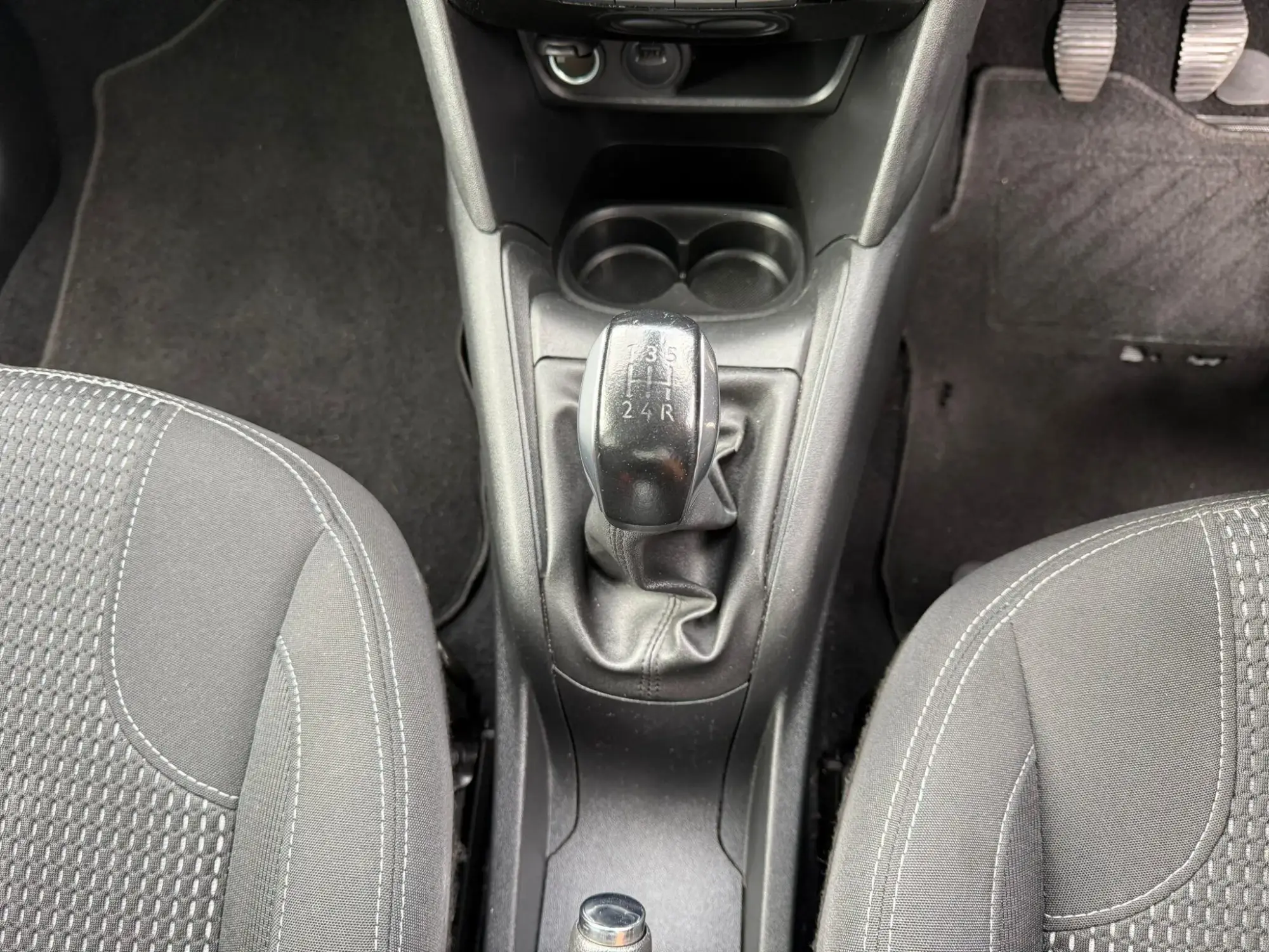 Peugeot 208 Image 10 Peugeot 208 Image 10
