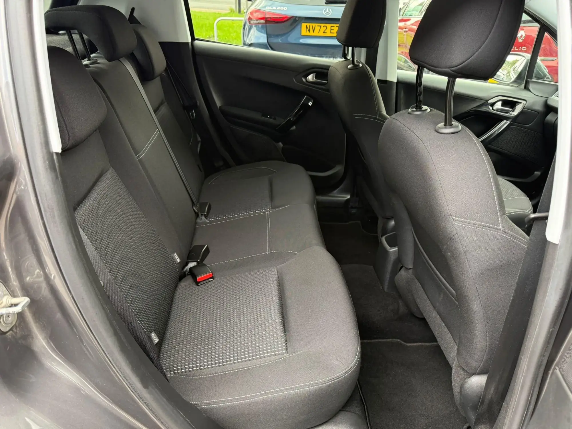 Peugeot 208 Image 13 Peugeot 208 Image 13