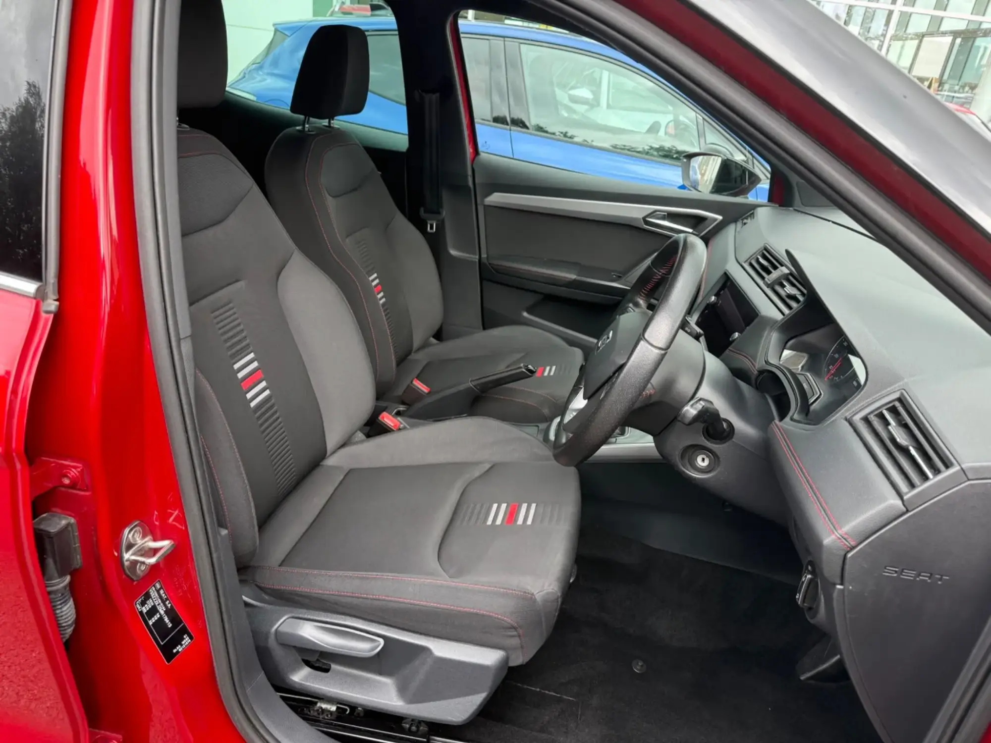 SEAT Arona 1.0 TSI 110 FR [EZ] 5dr YG21ZBK Image 3