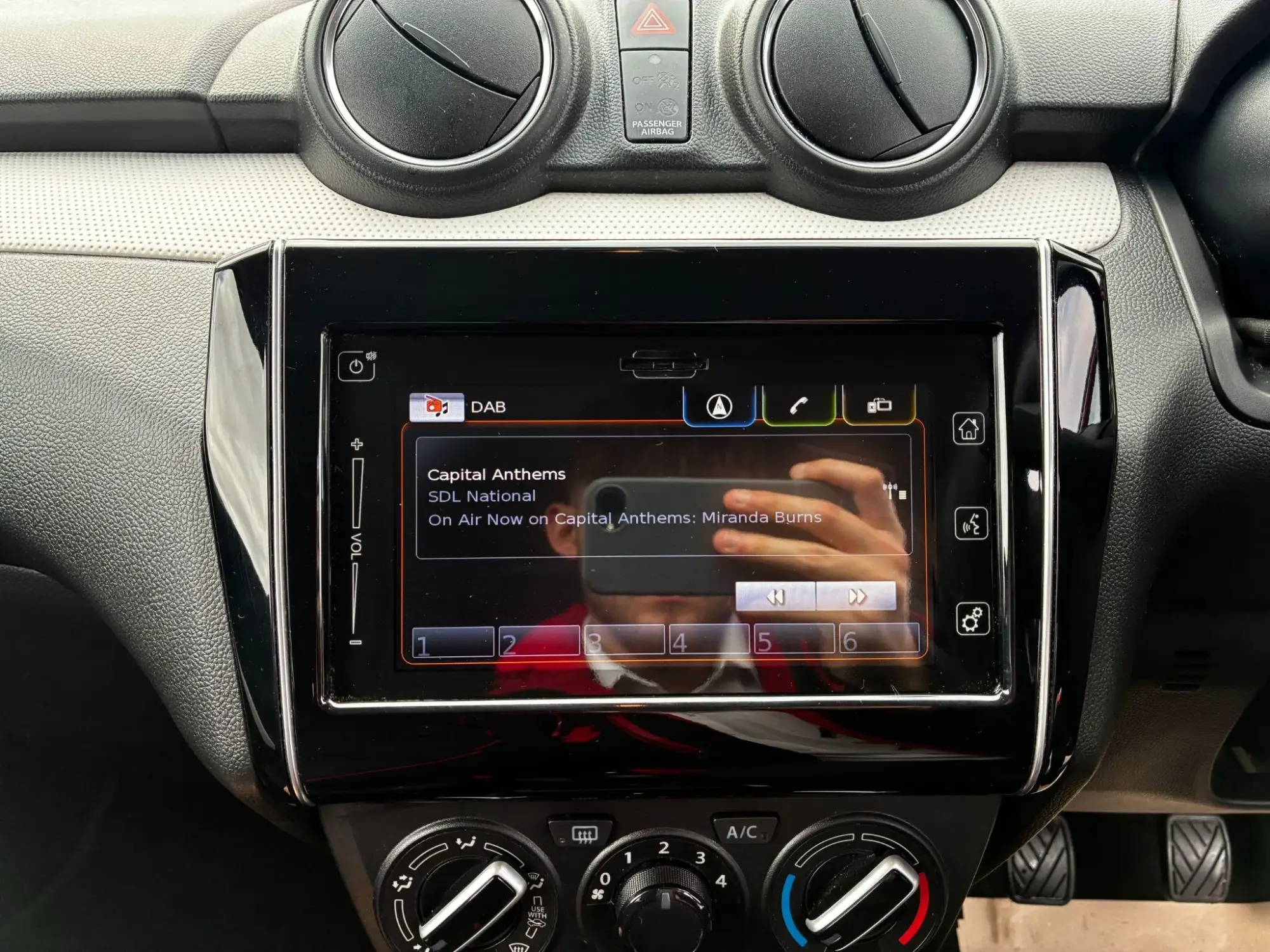 Suzuki Swift Image 19