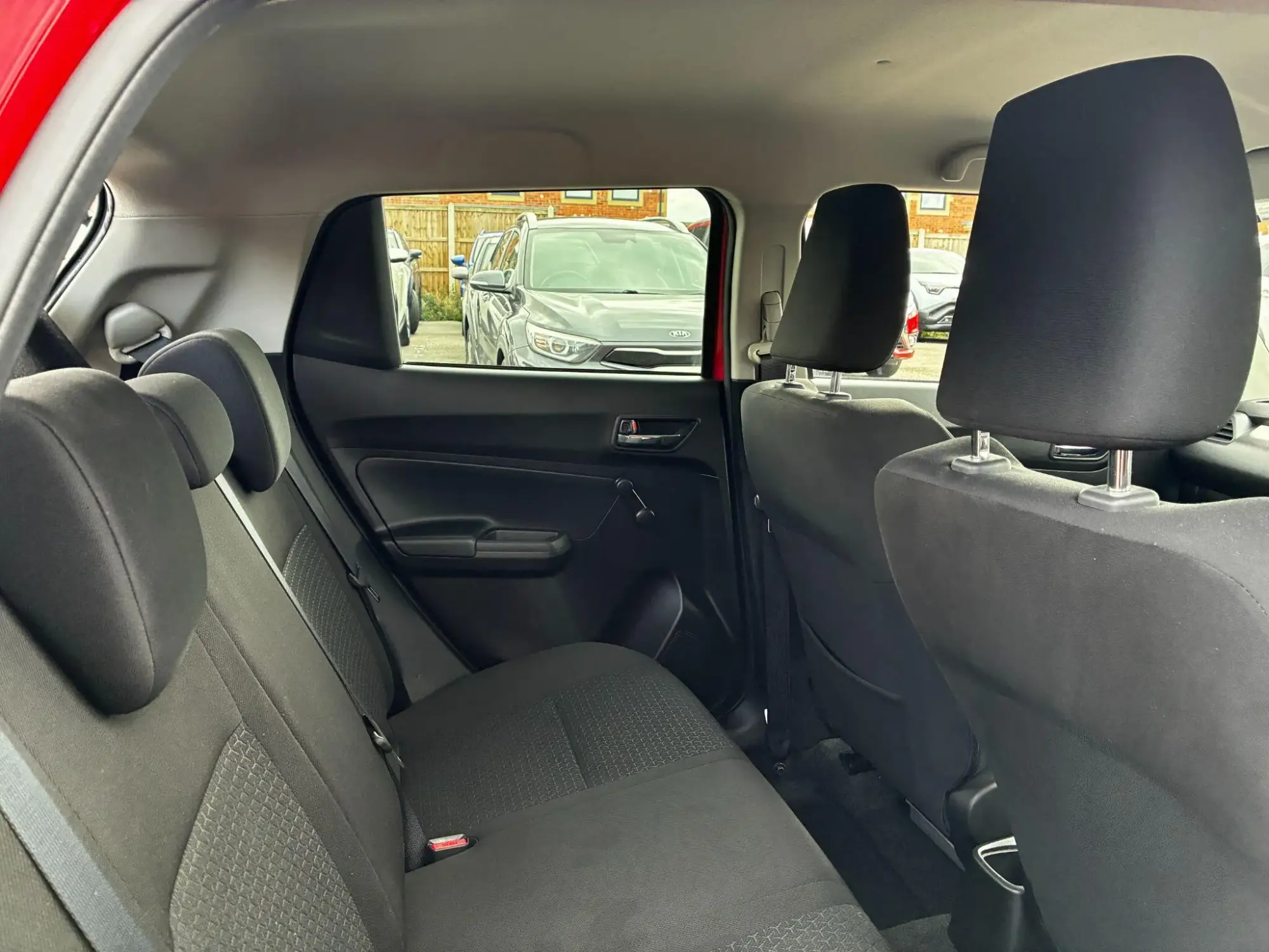 Suzuki Swift Image 25
