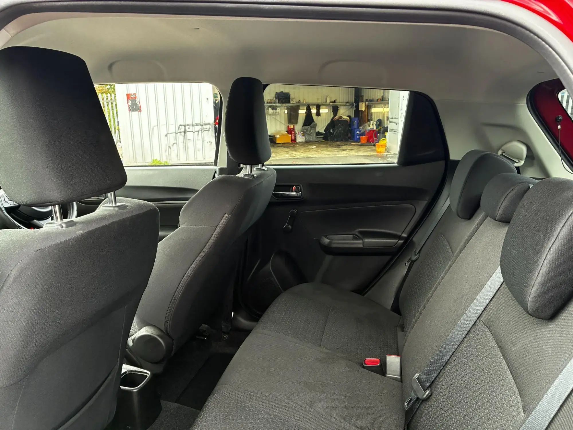 Suzuki Swift Image 26