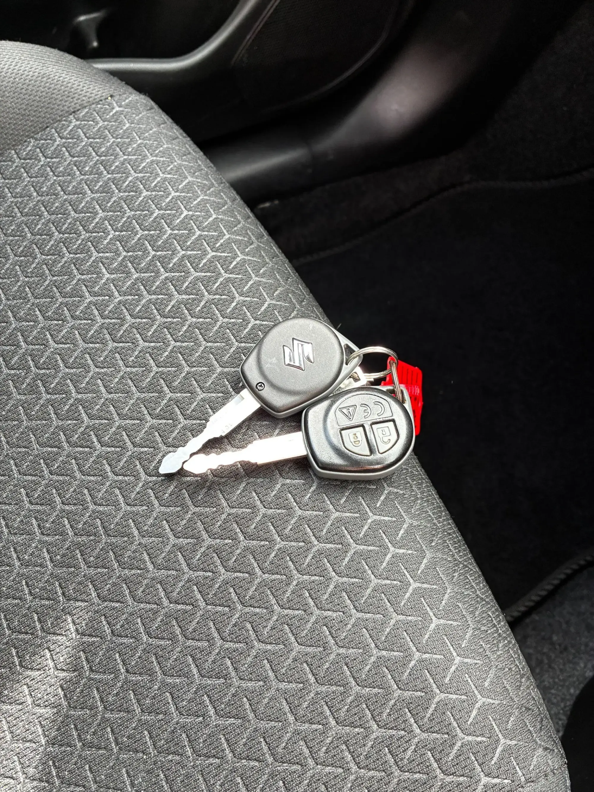 Suzuki Swift Image 28