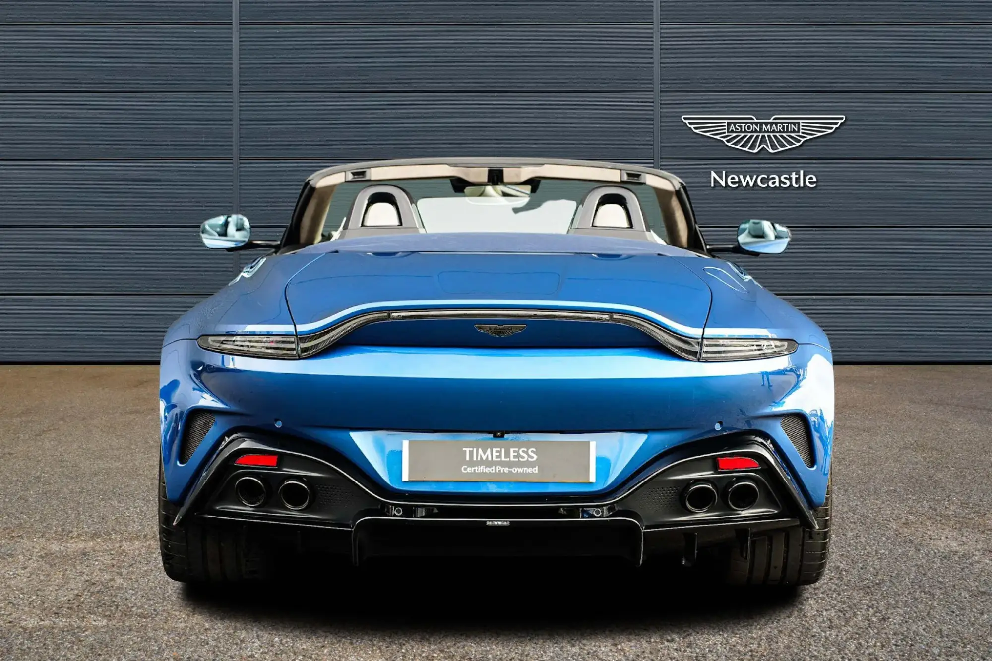 Aston Martin Vantage Roadster 4.0 V8 Roadster Auto Euro 6 2dr NK75WGG Image 2