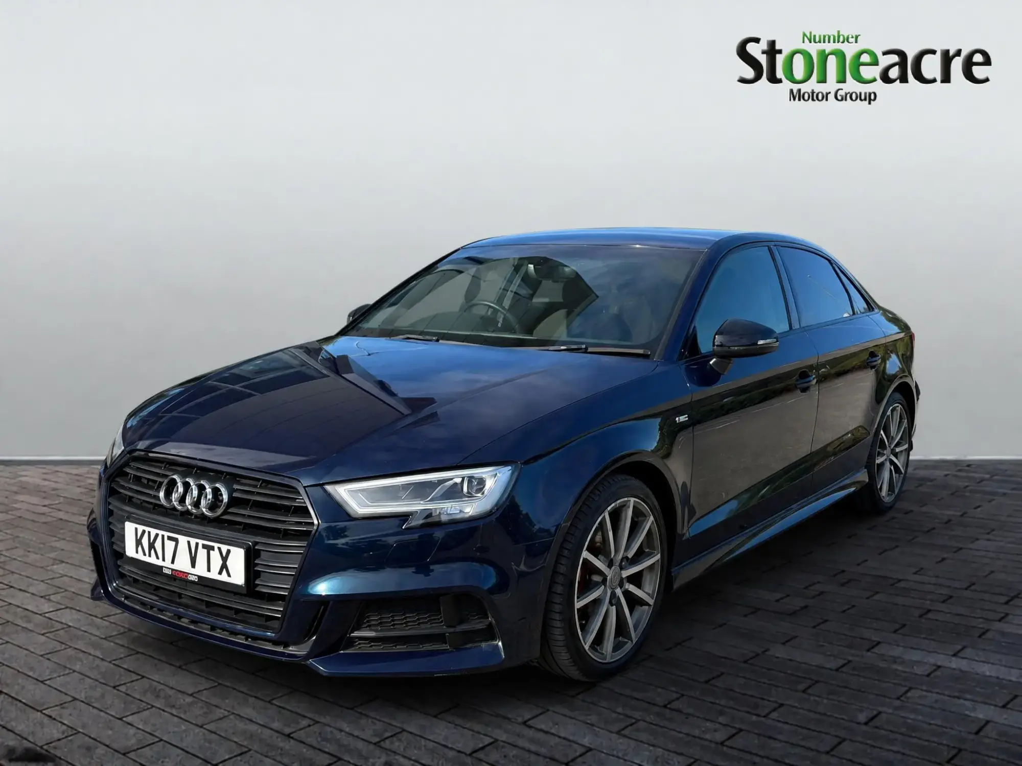 Audi A3 2.0 TDI Black Edition Euro 6 (s/s) 4dr KK17VTX Image 3 Audi A3 2.0 TDI Black Edition Euro 6 (s/s) 4dr KK17VTX Image 3